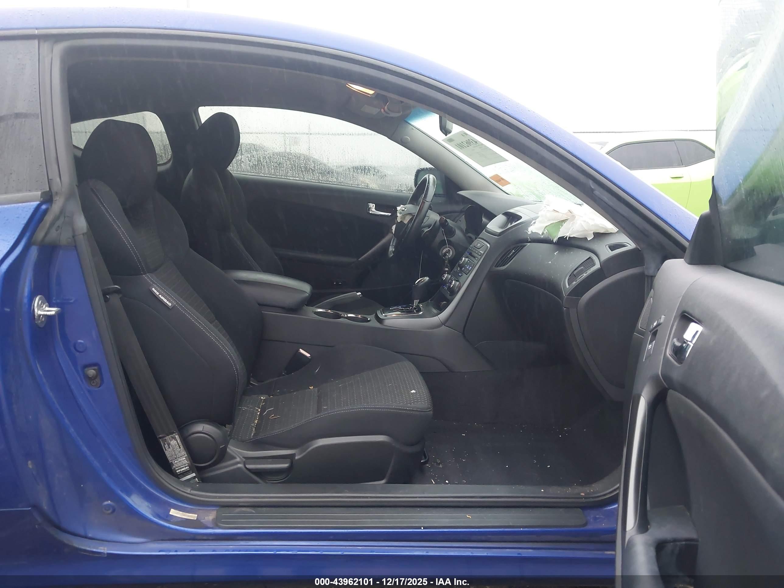 HYUNDAI GENESIS image 5