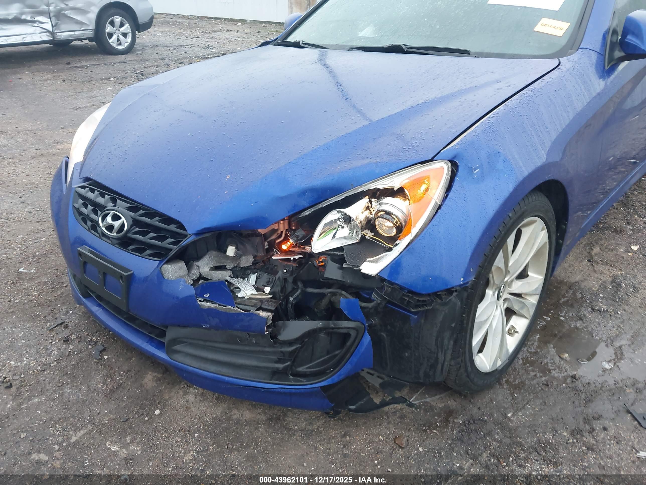 HYUNDAI GENESIS image 6