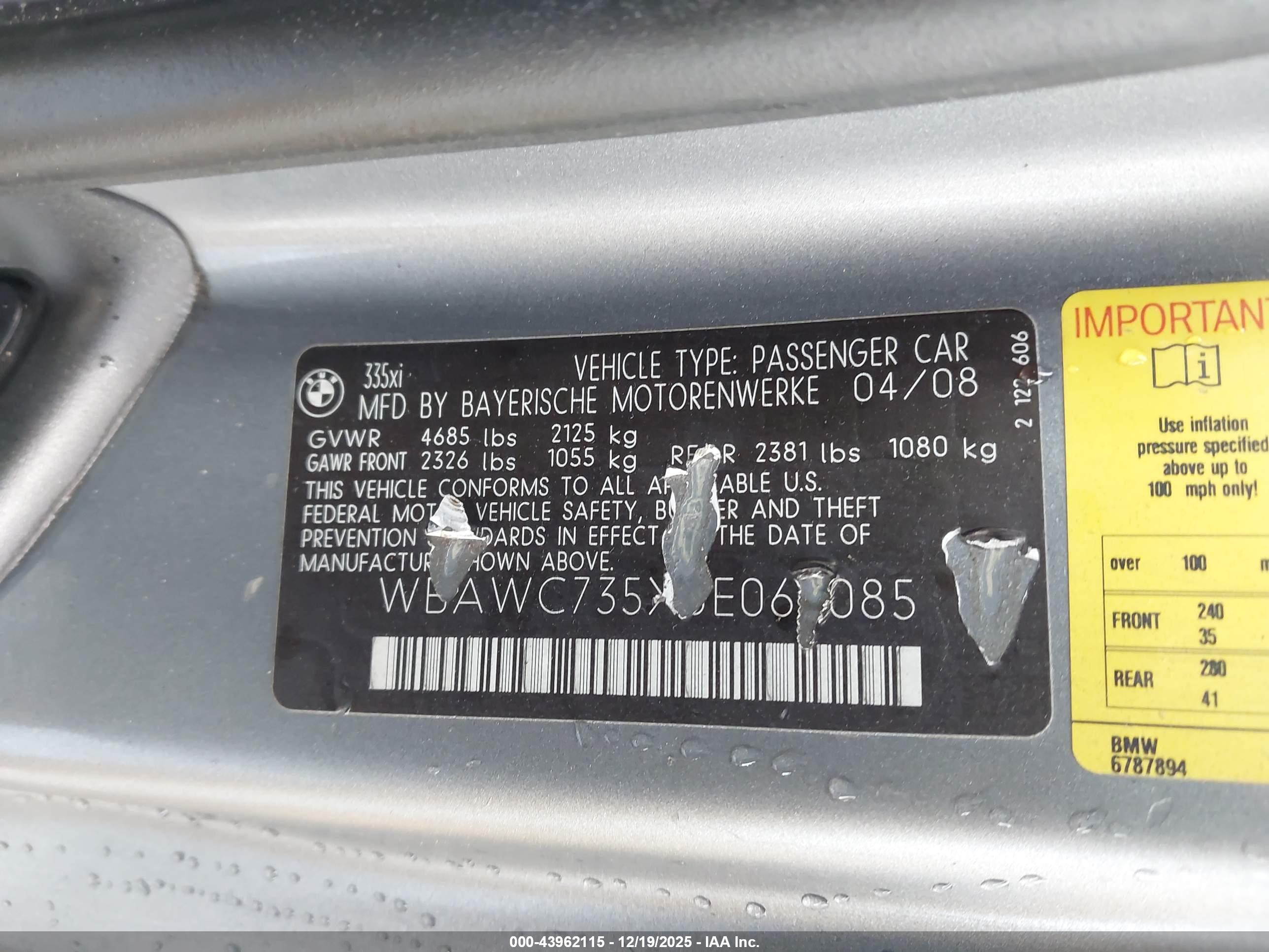 BMW 335XI image 9