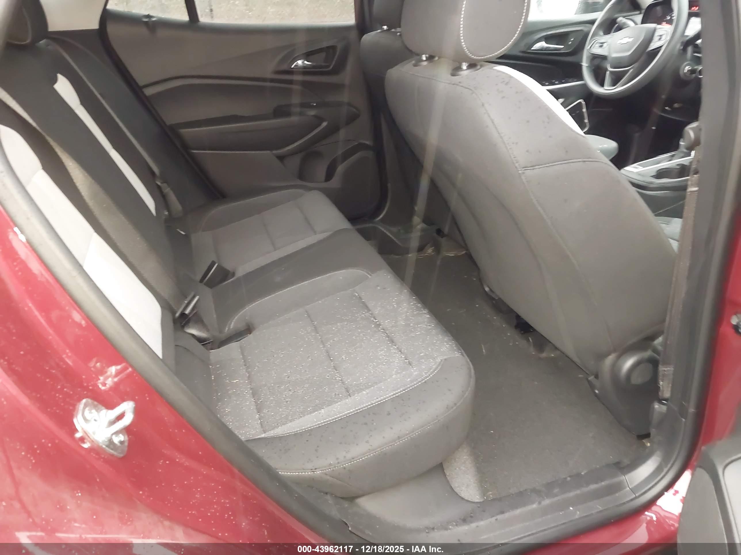 CHEVROLET TRAX image 8