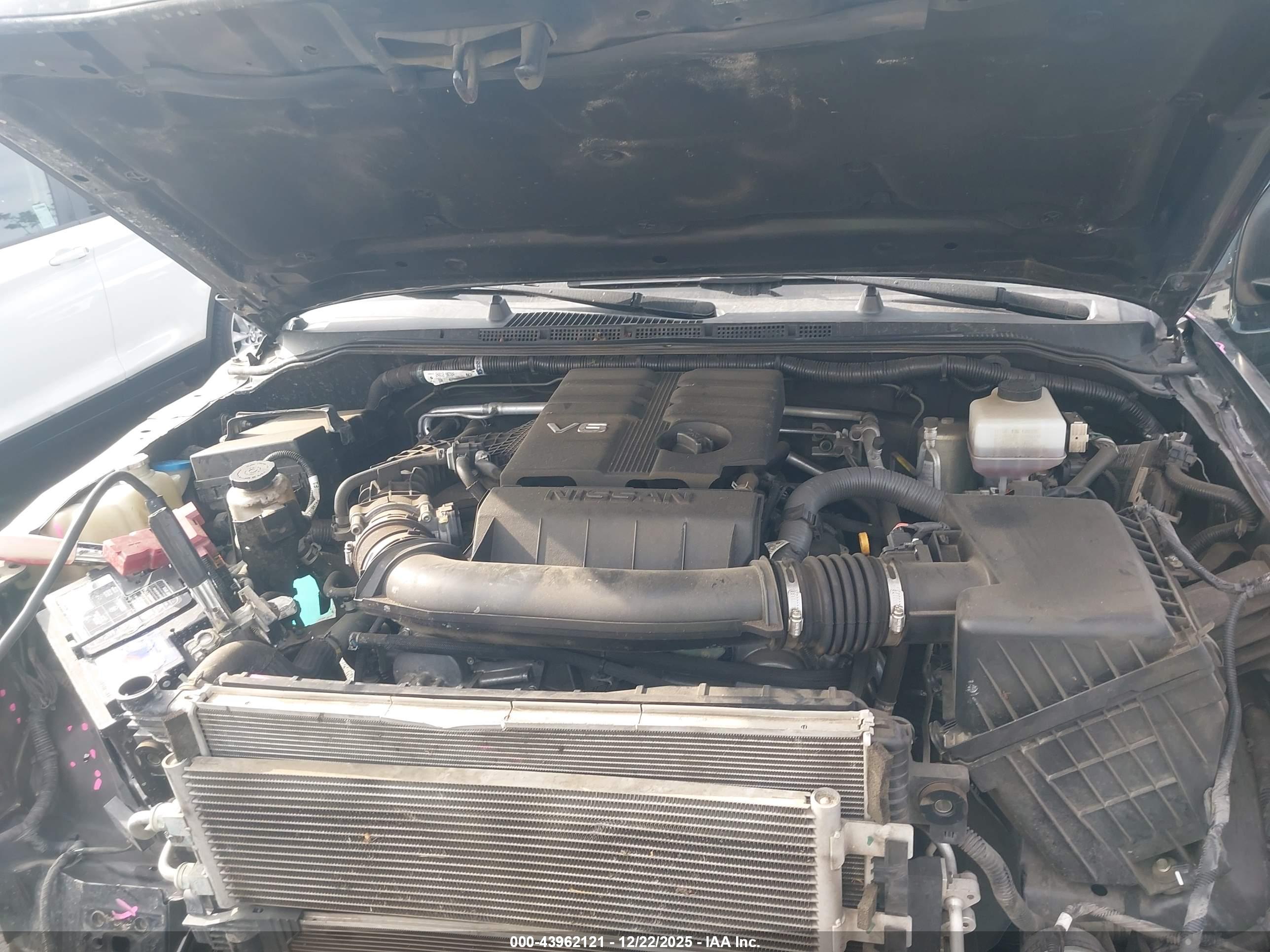 NISSAN FRONTIER image 10