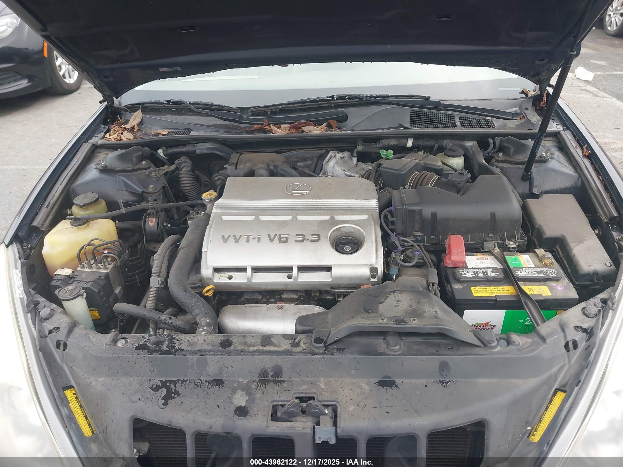 LEXUS ES image 10
