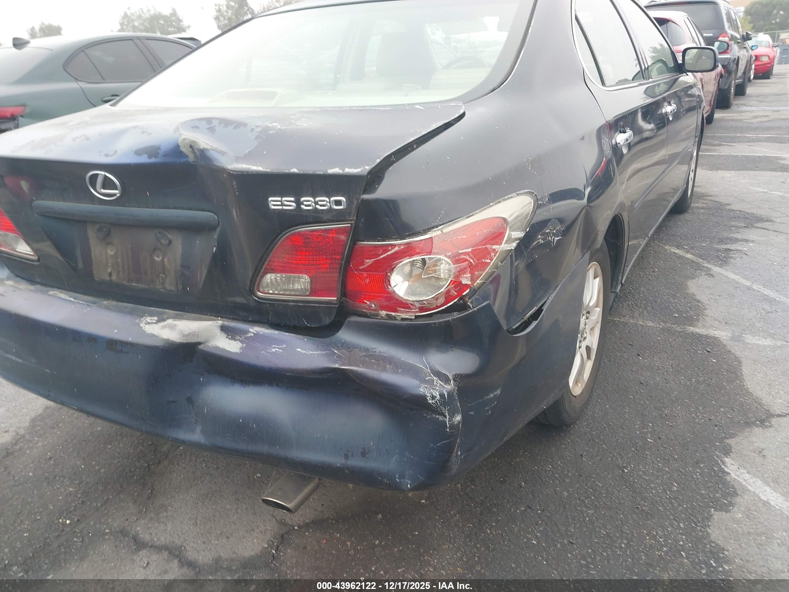 LEXUS ES image 6