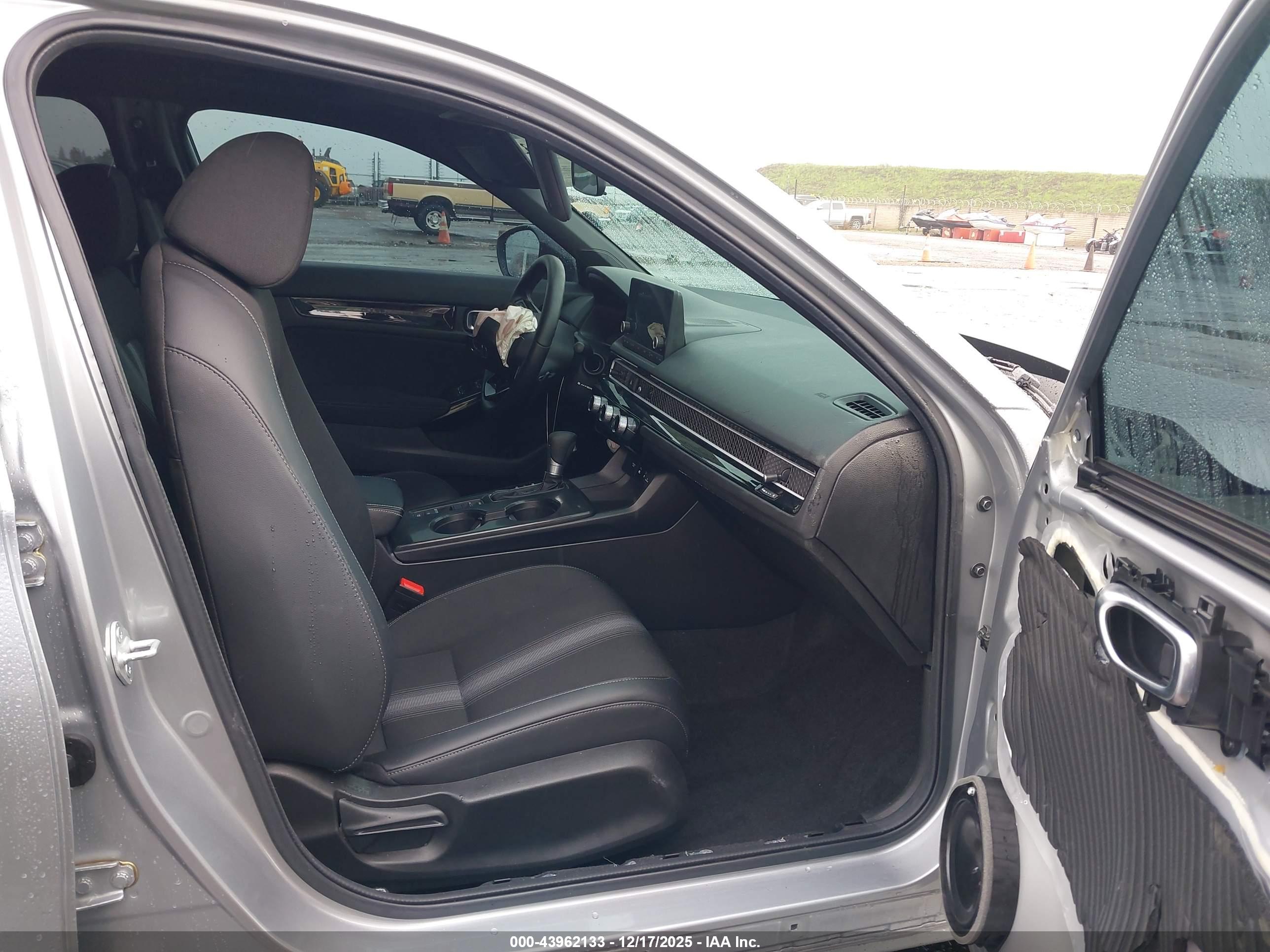 HONDA CIVIC image 5