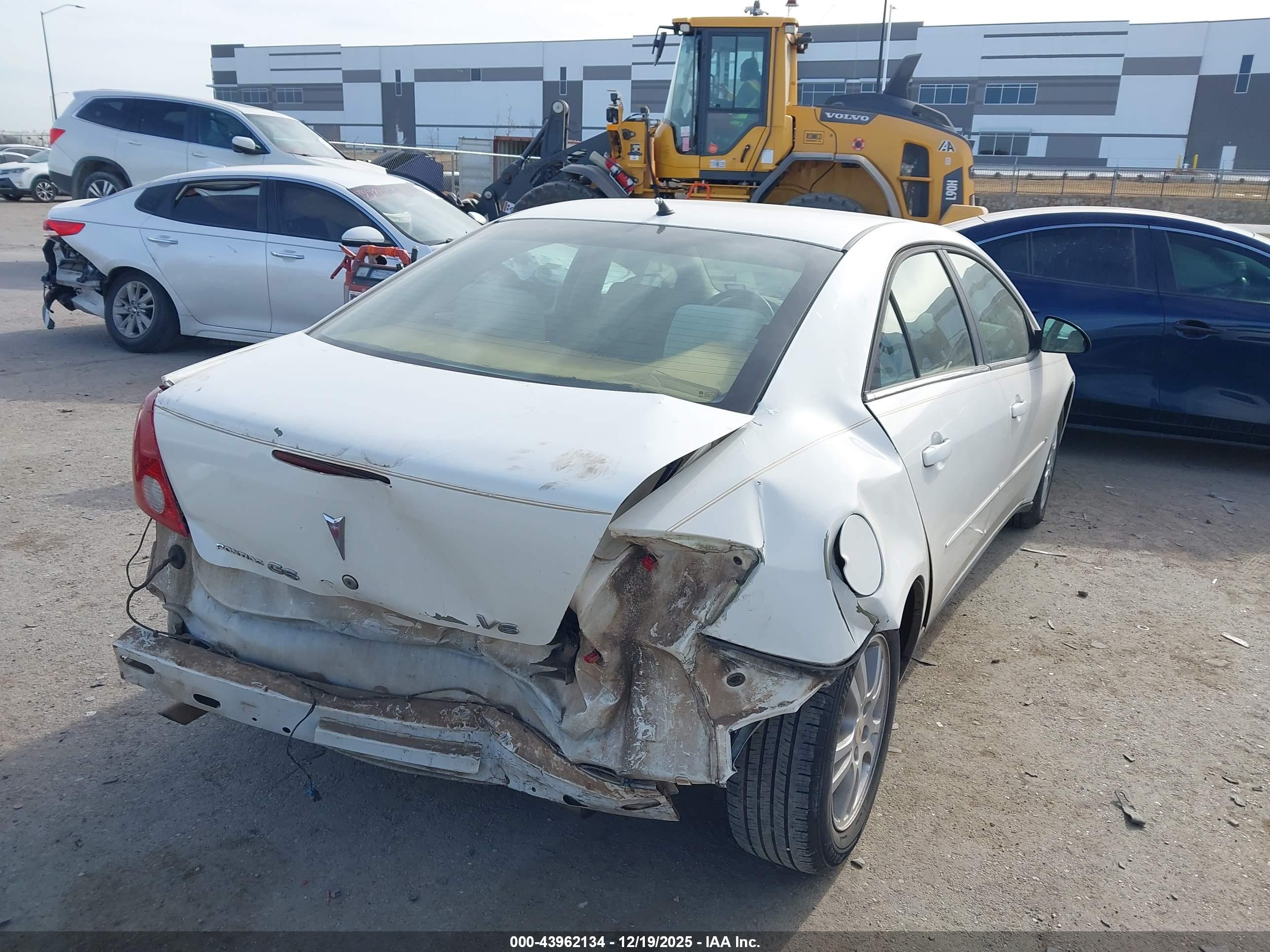 PONTIAC G6 image 4