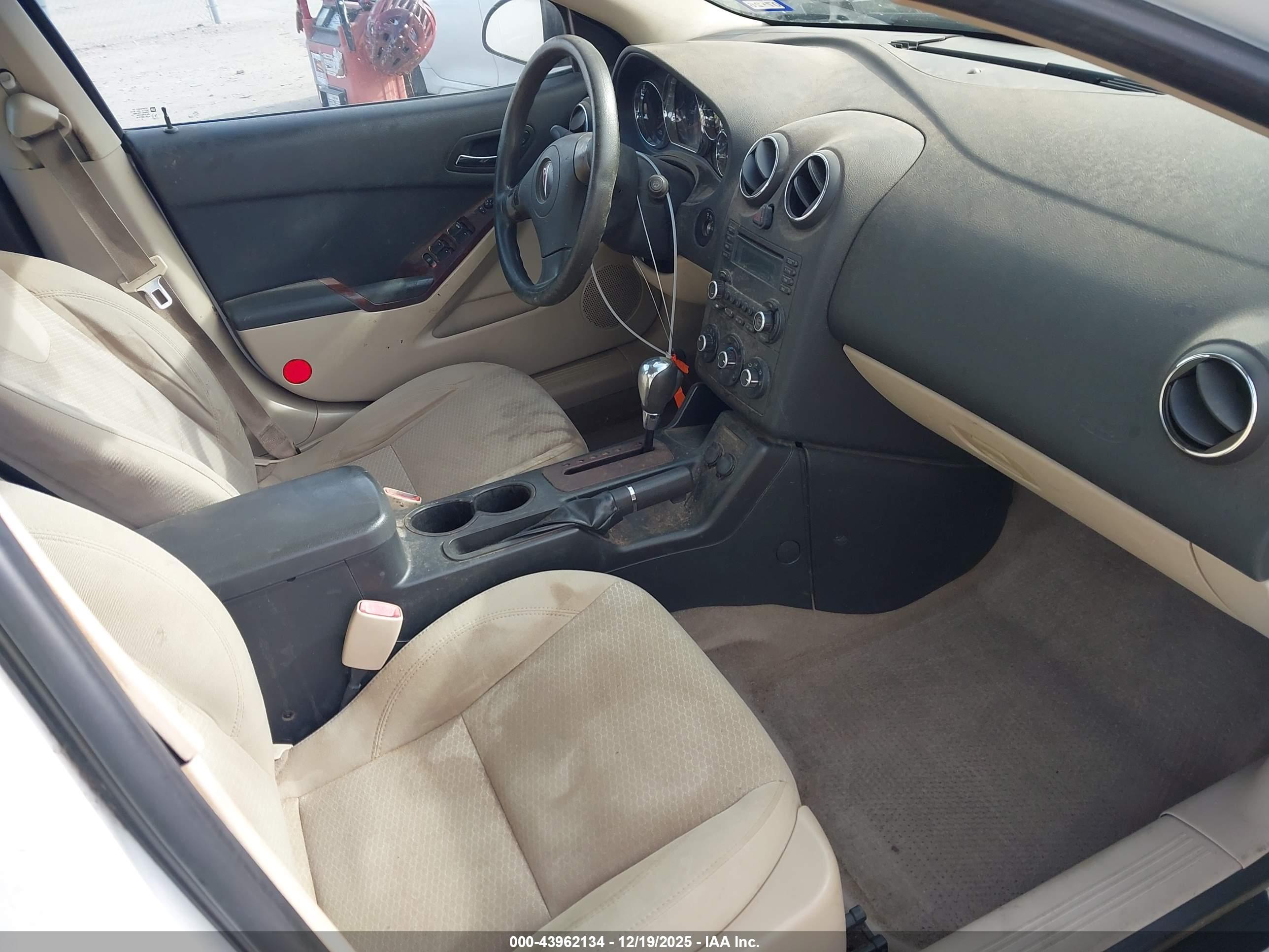 PONTIAC G6 image 5
