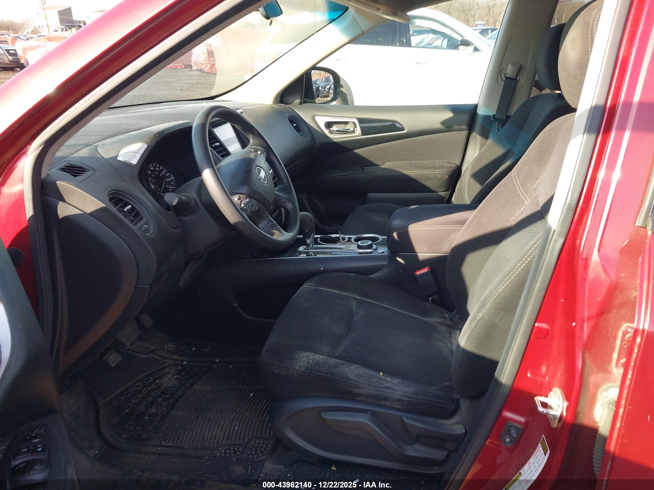 NISSAN PATHFINDER image 5