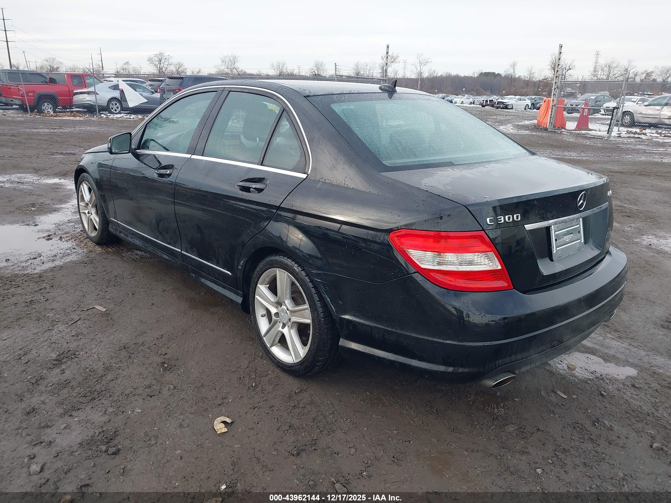 MERCEDES-BENZ C image 3