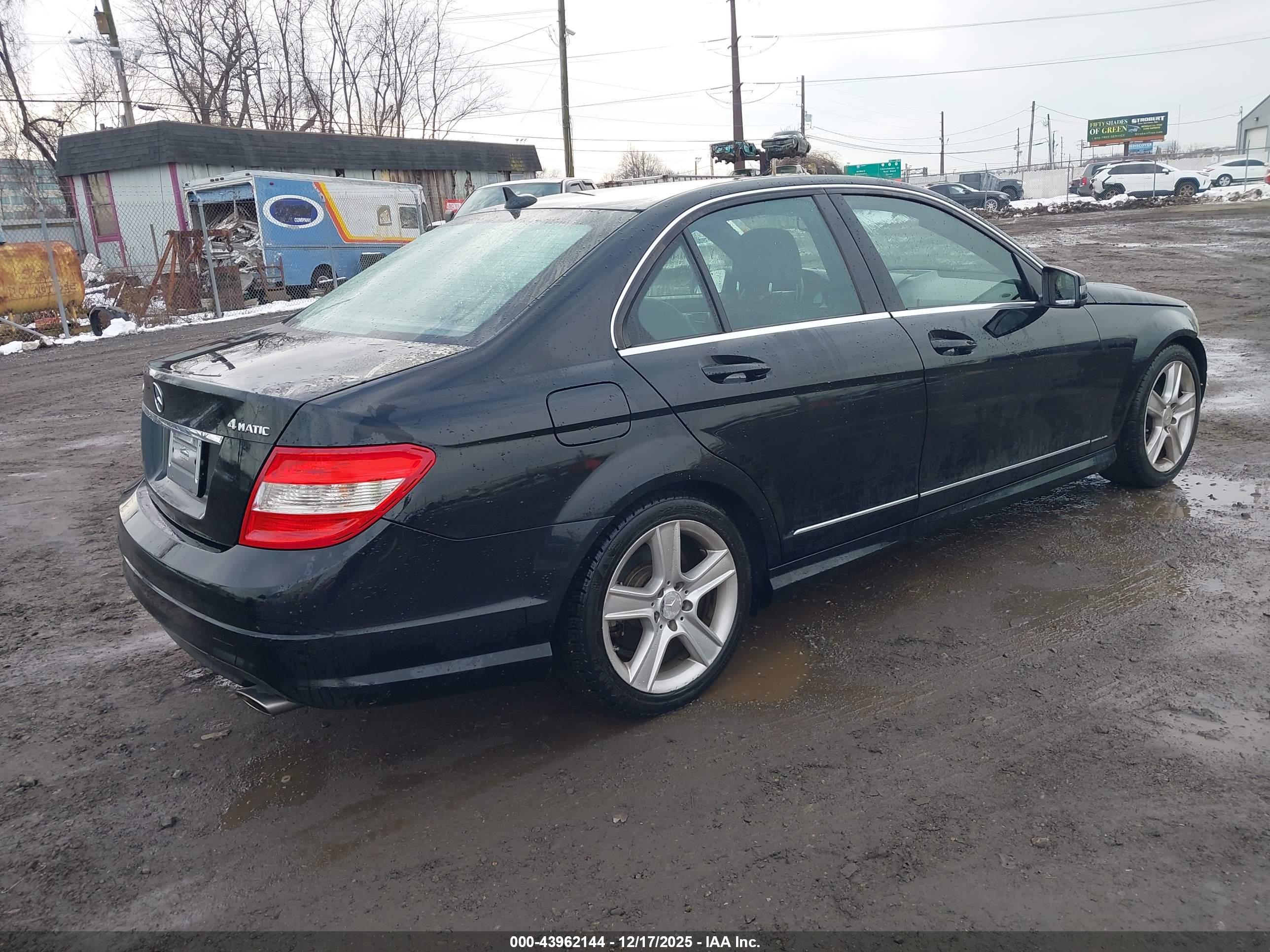 MERCEDES-BENZ C image 4