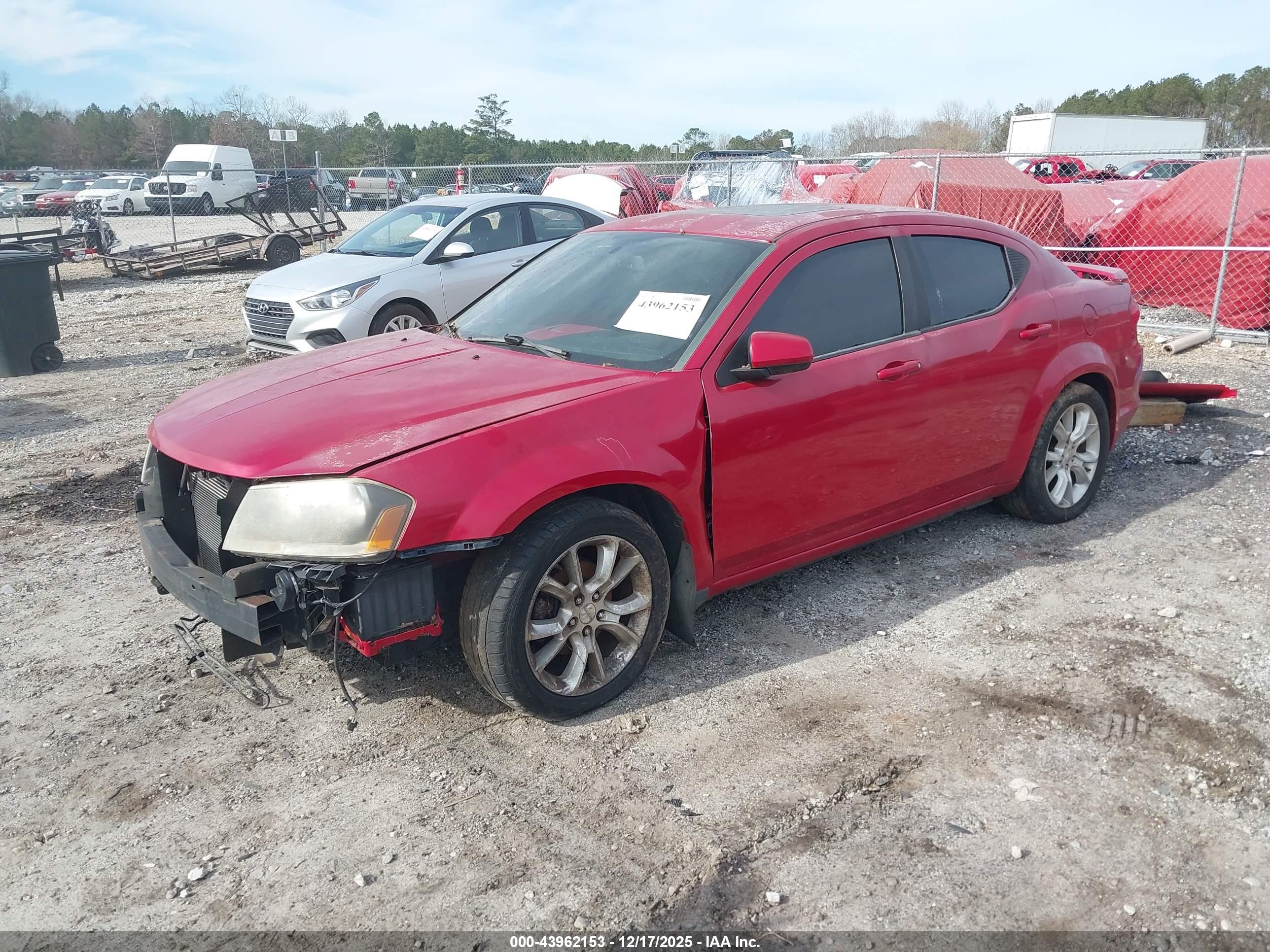 DODGE AVENGER image 2
