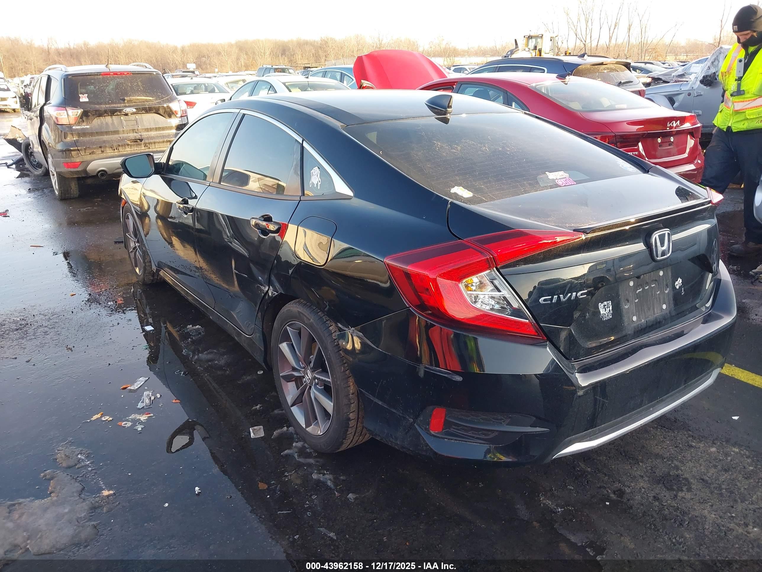 HONDA CIVIC image 3