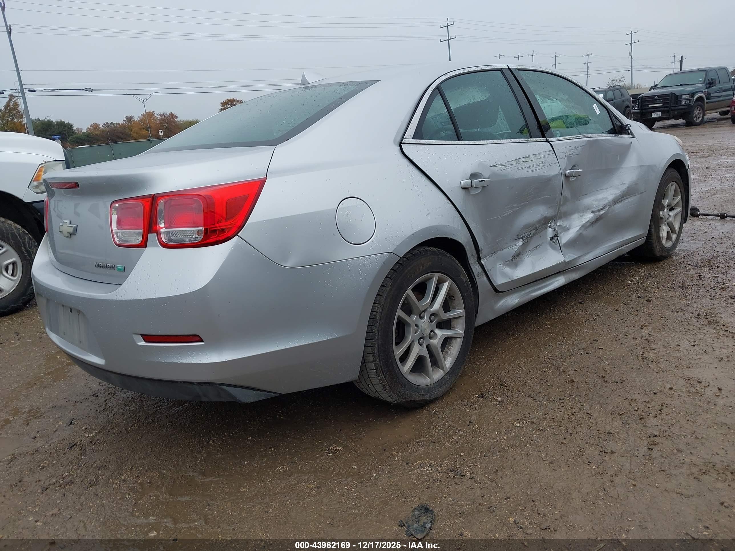 CHEVROLET MALIBU image 4