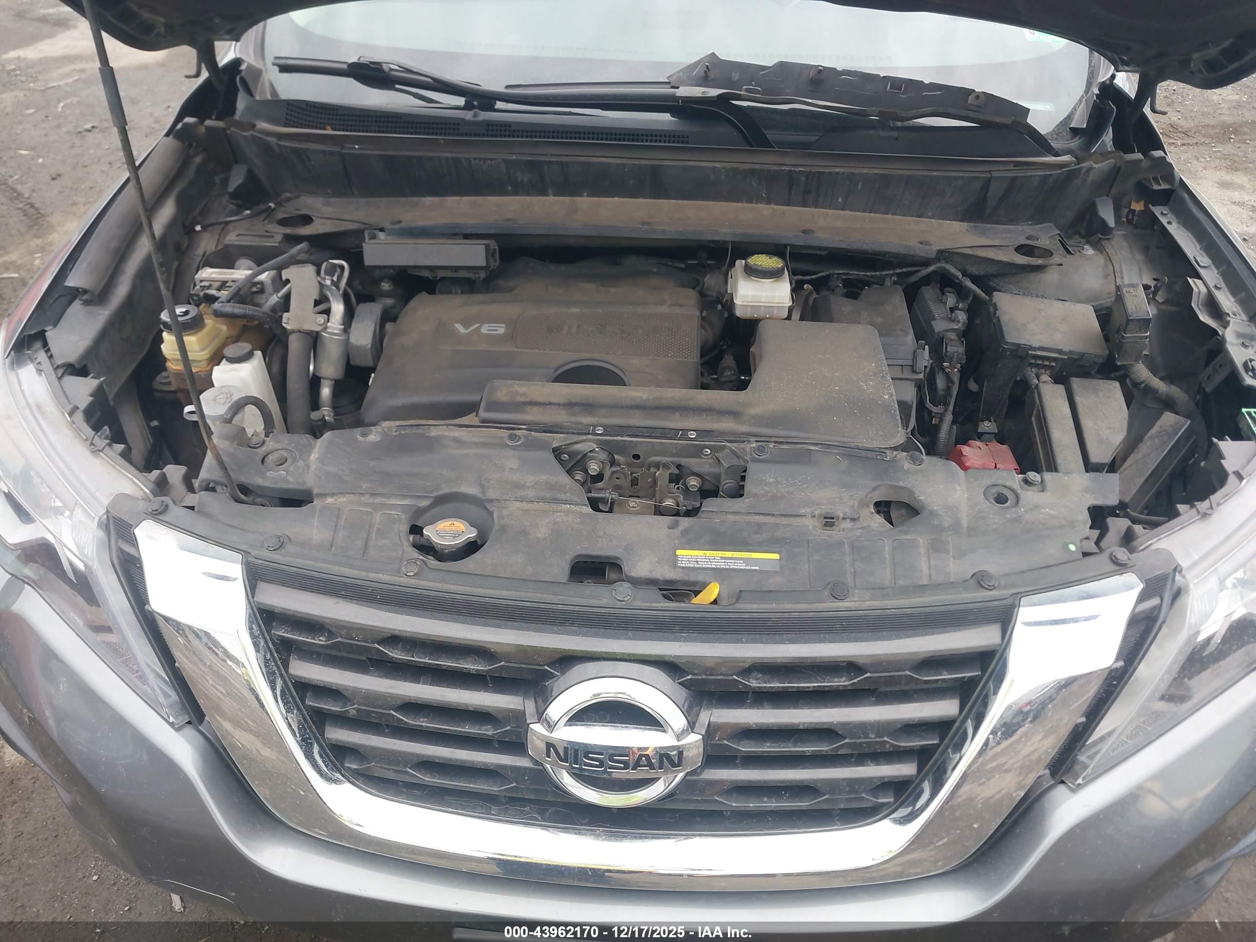 NISSAN PATHFINDER image 10
