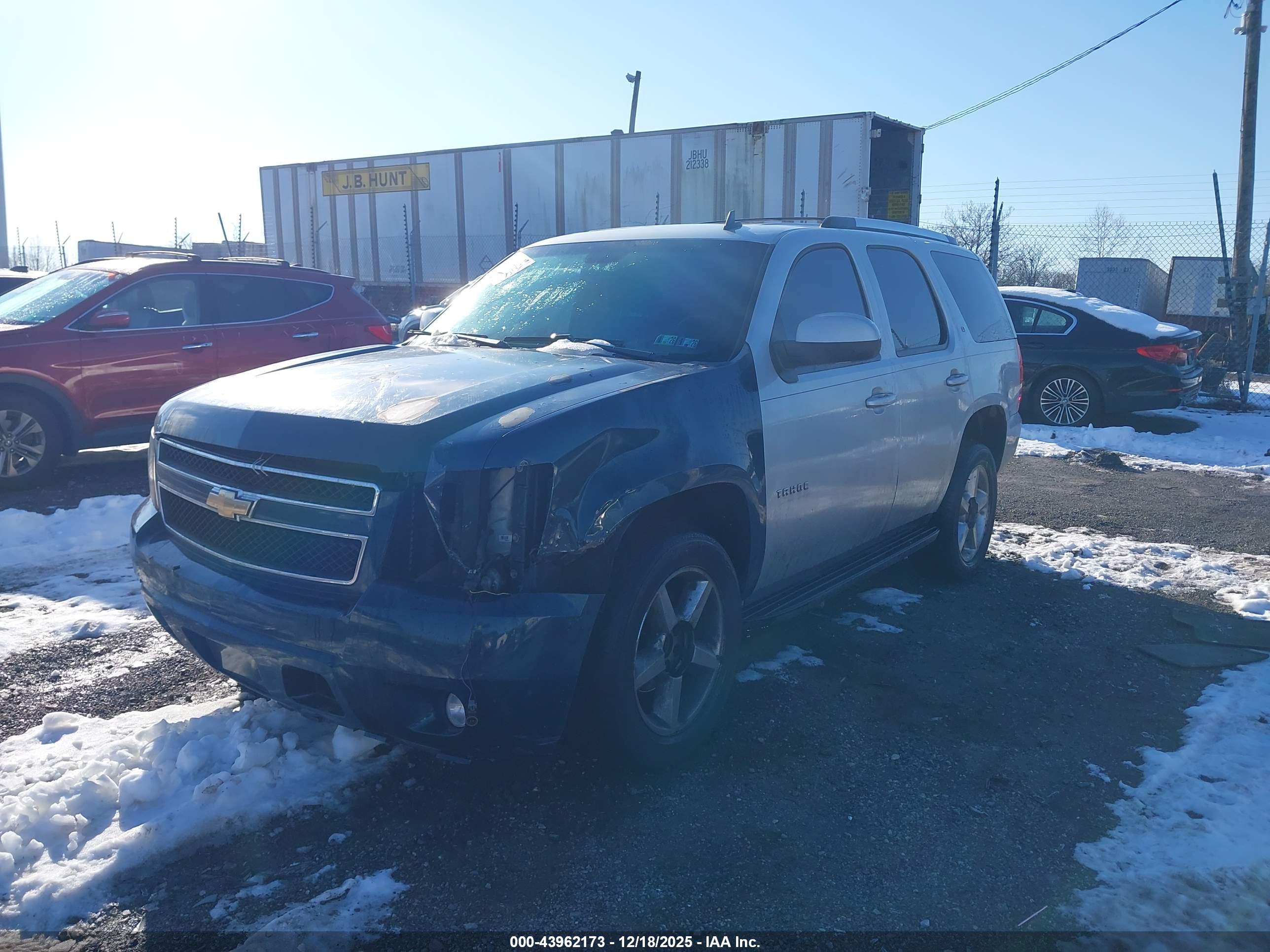 CHEVROLET TAHOE image 2