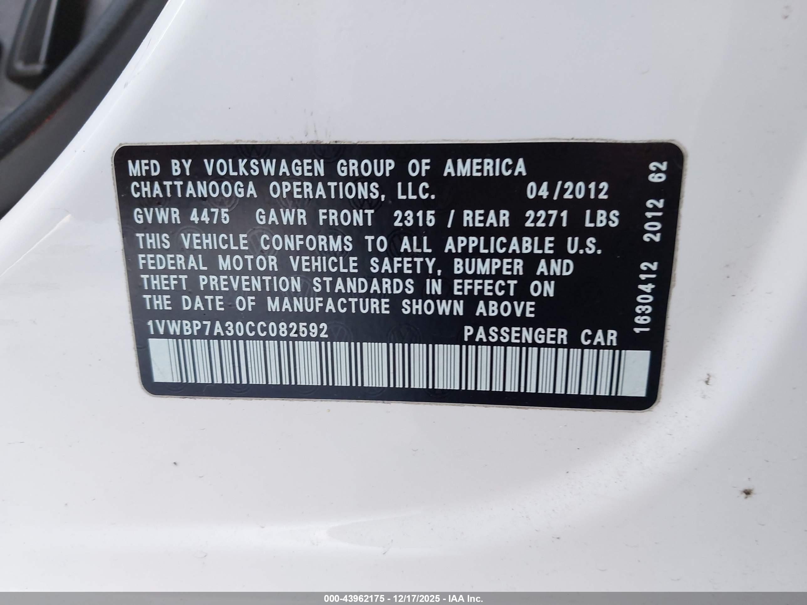 VOLKSWAGEN PASSAT image 9