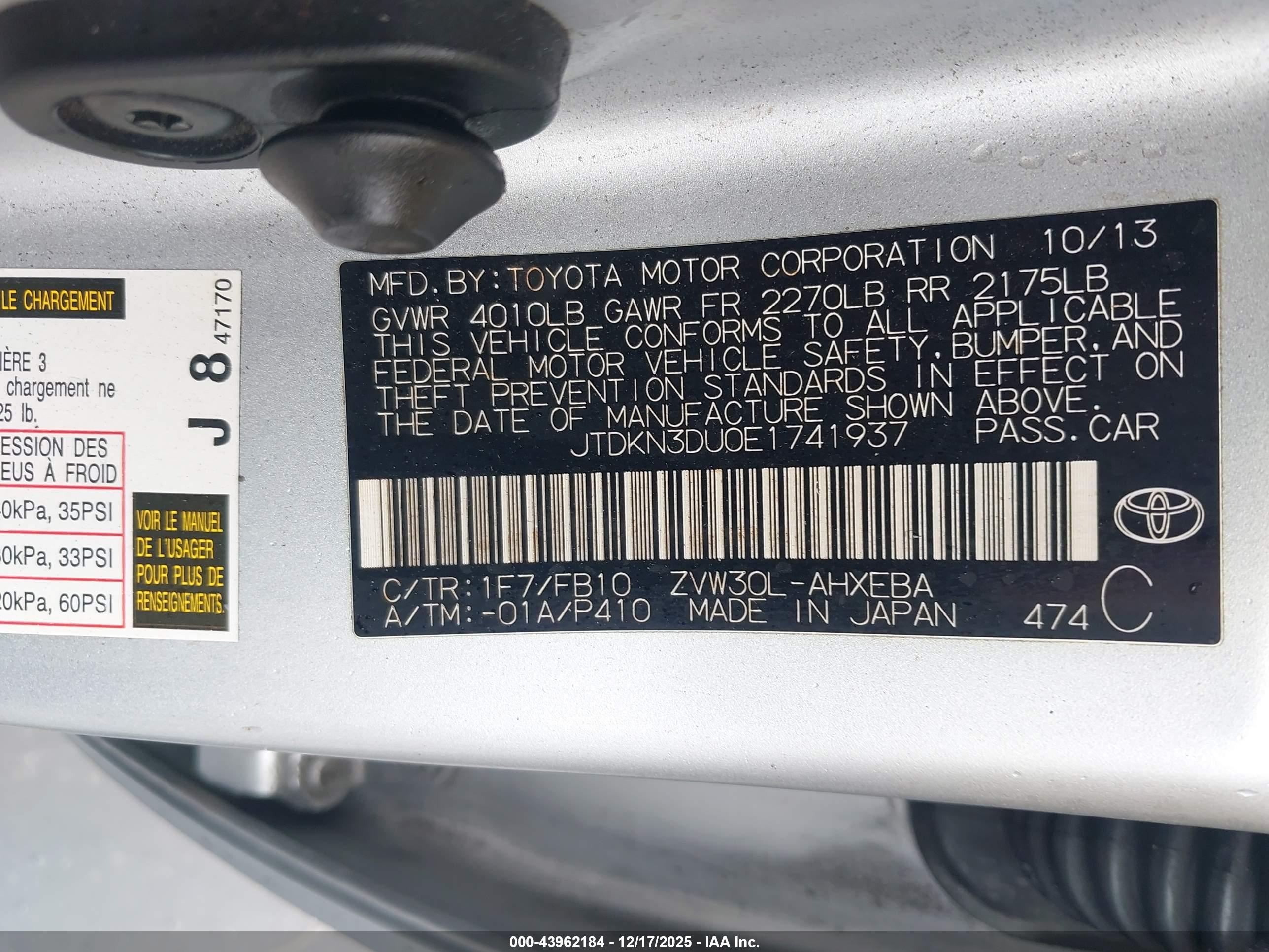 TOYOTA PRIUS image 9