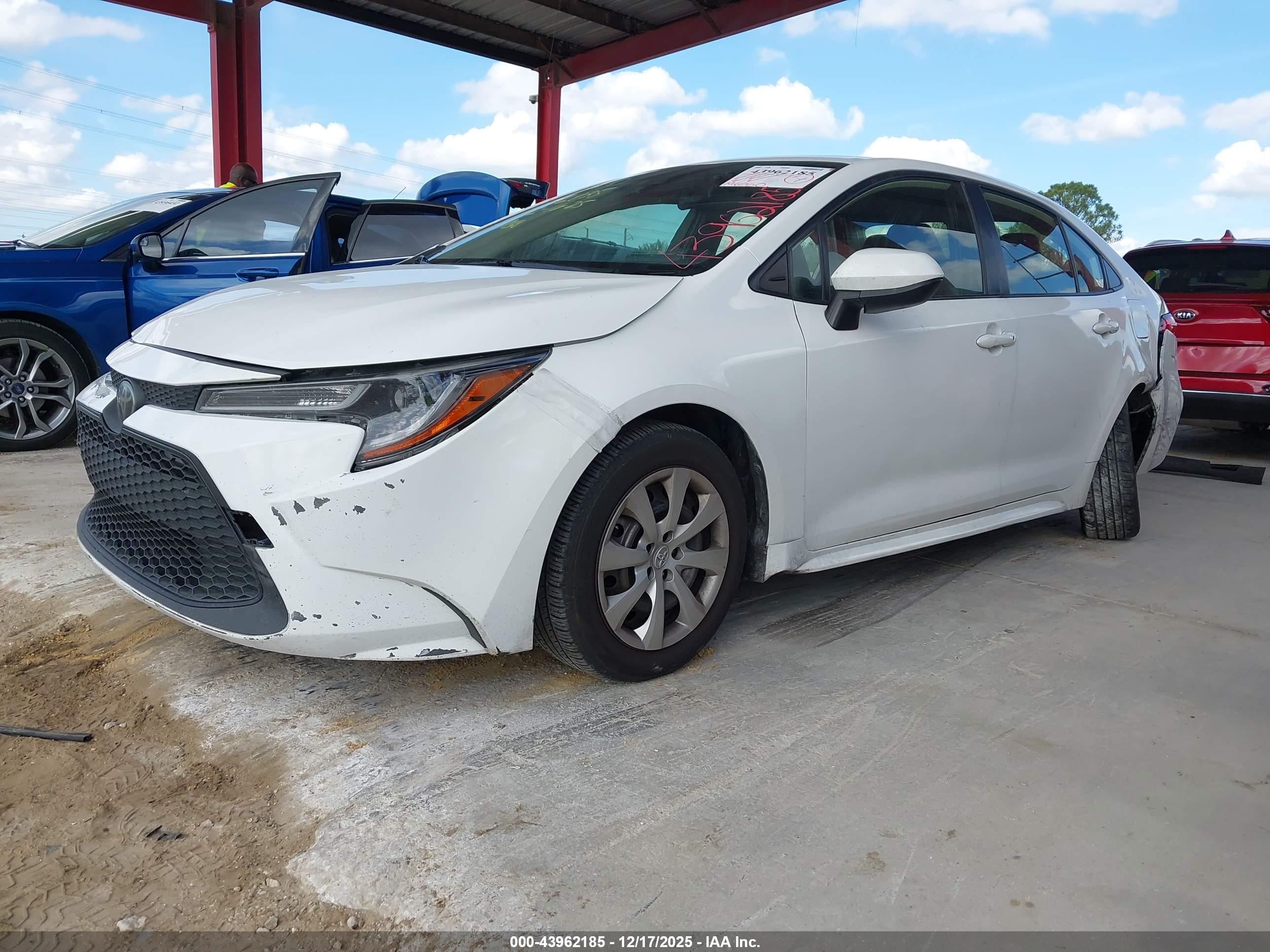 TOYOTA COROLLA image 2