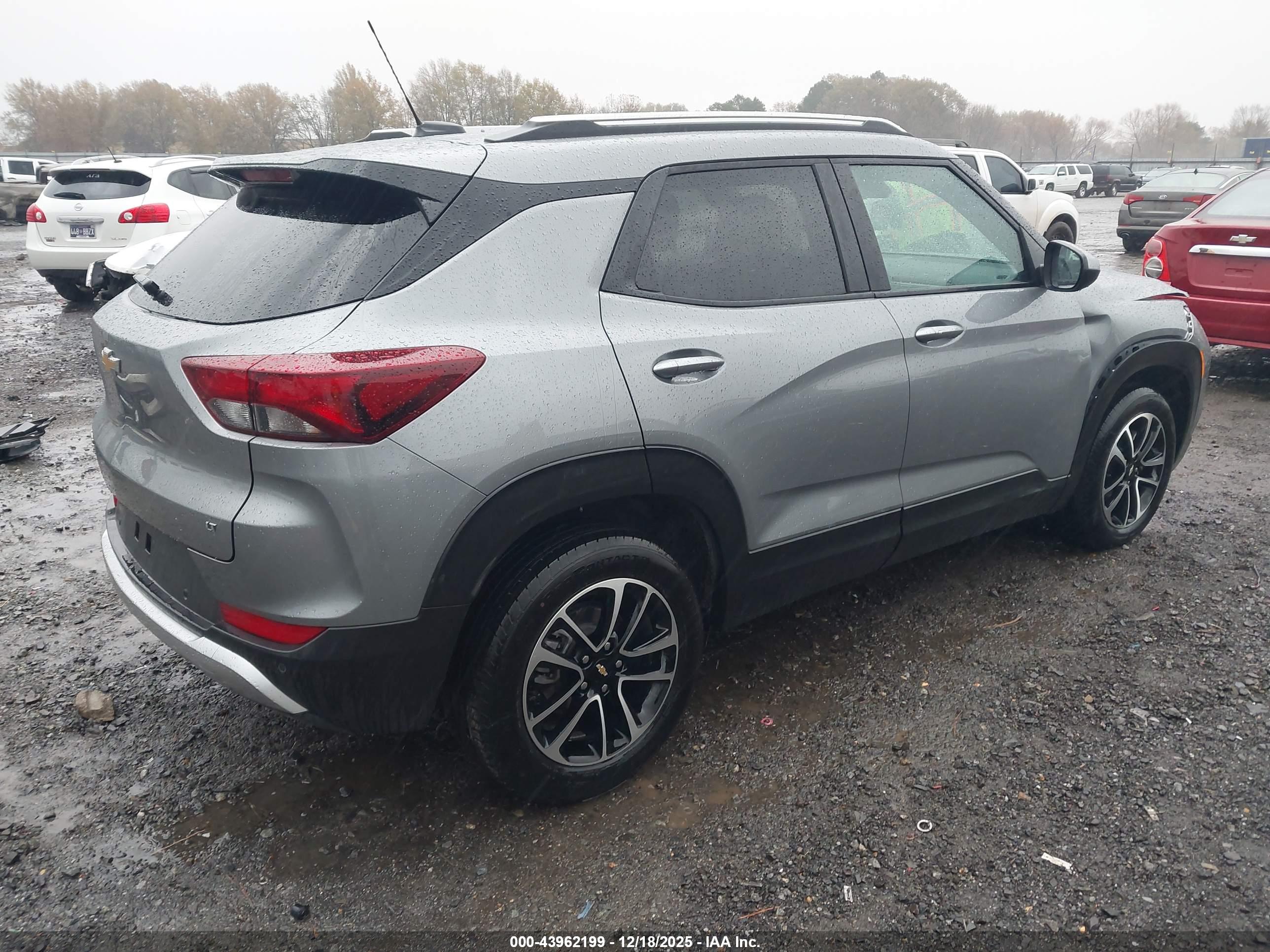 CHEVROLET TRAILBLAZER image 4