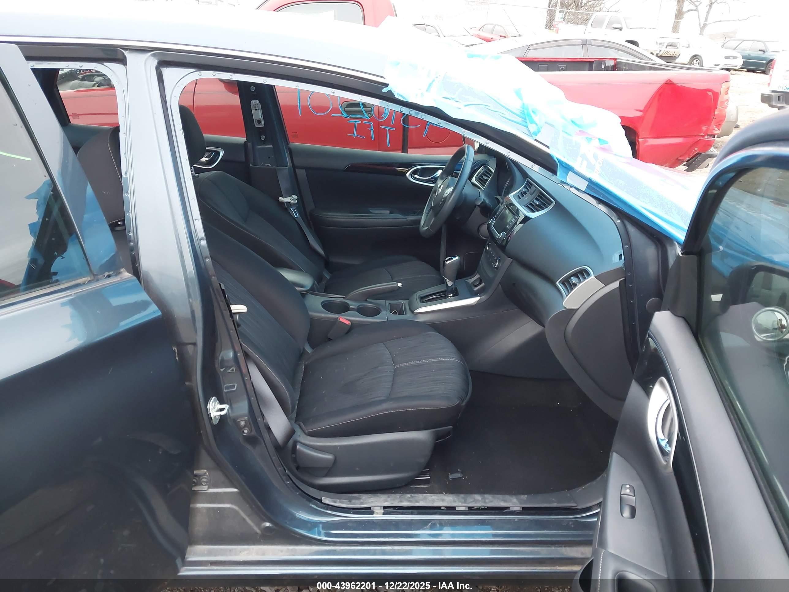 NISSAN SENTRA image 5