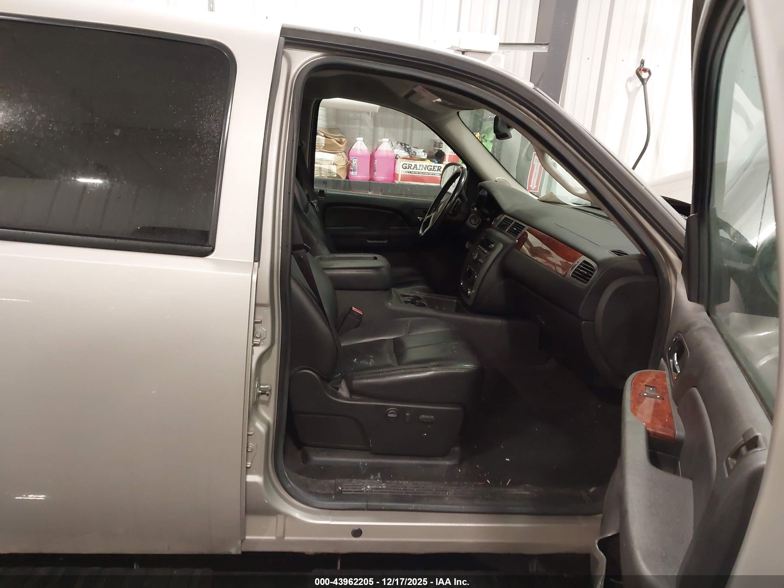 GMC SIERRA image 5