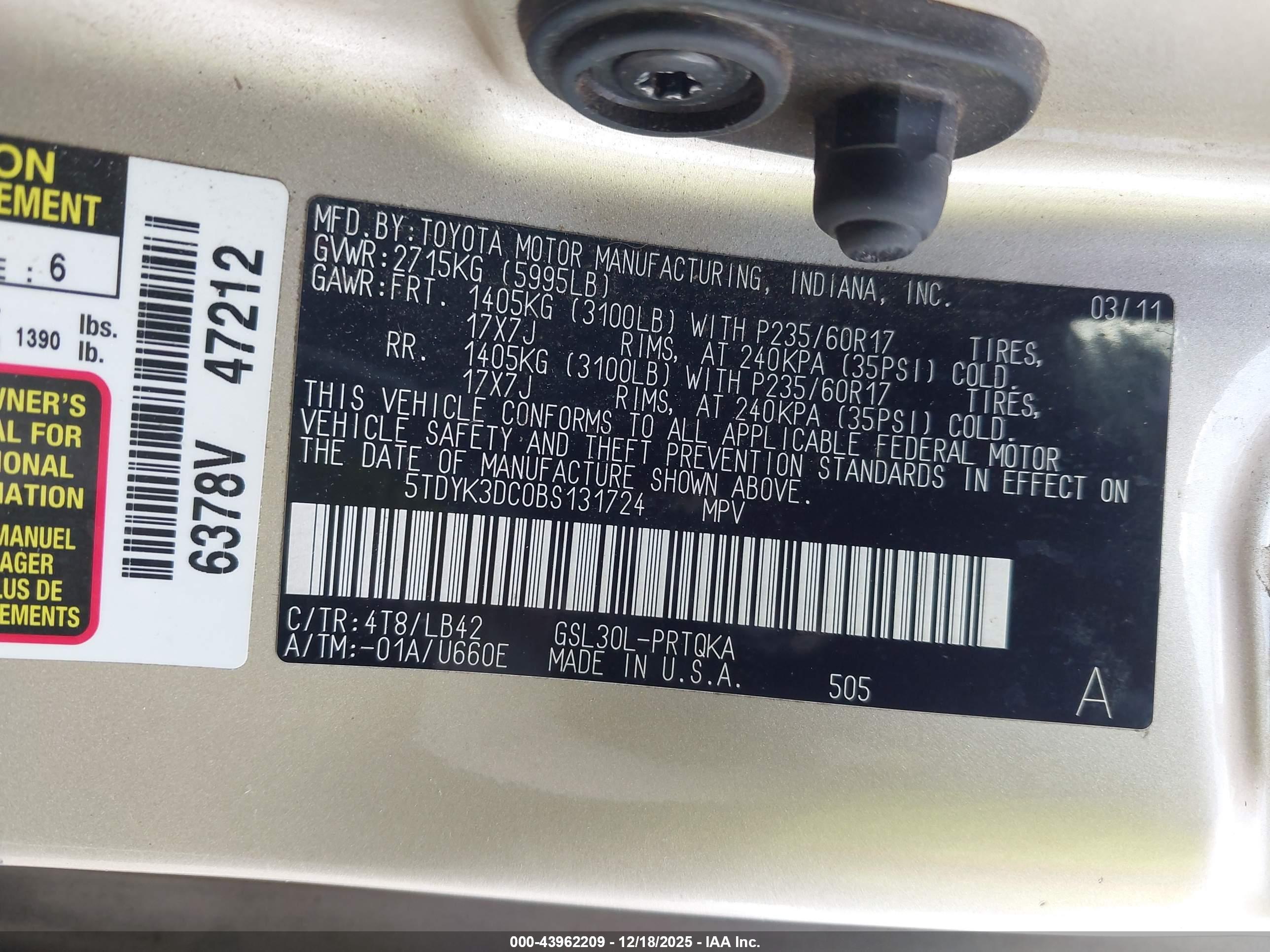 TOYOTA SIENNA image 9