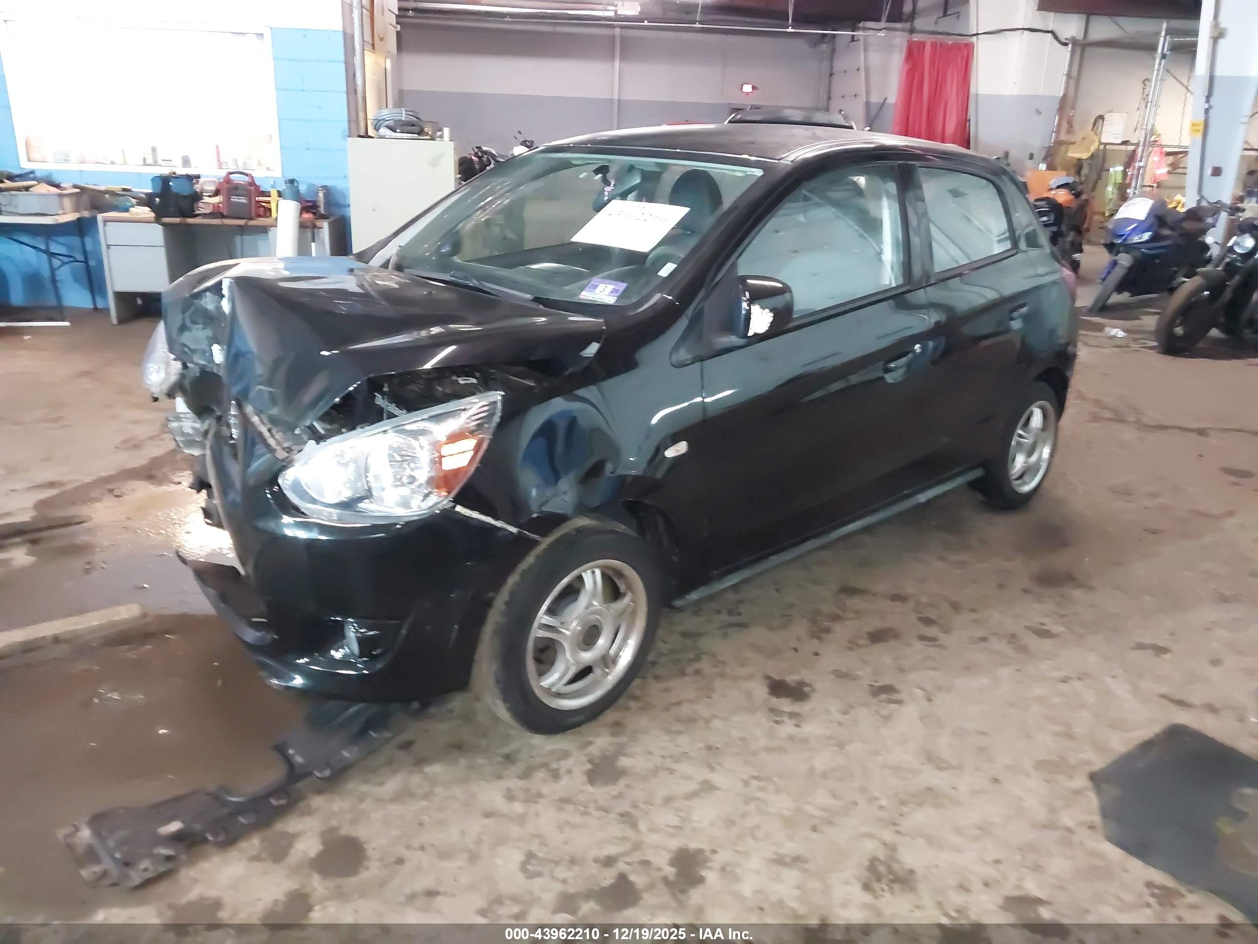 MITSUBISHI MIRAGE image 2