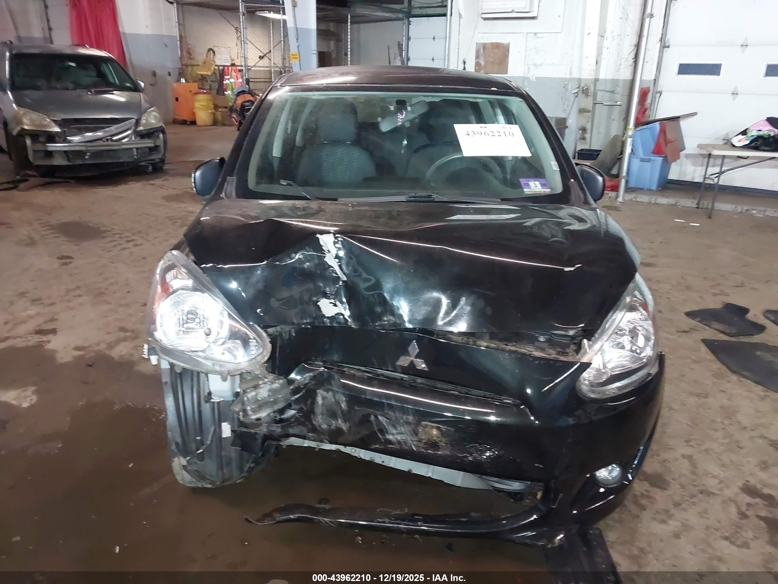 MITSUBISHI MIRAGE image 6