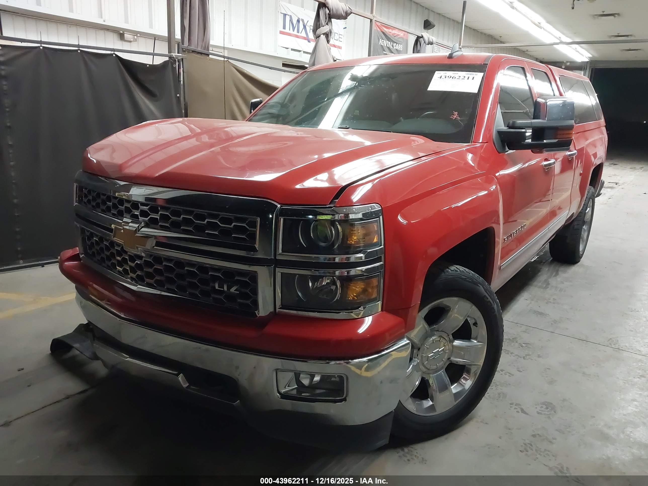 CHEVROLET SILVERADO image 2