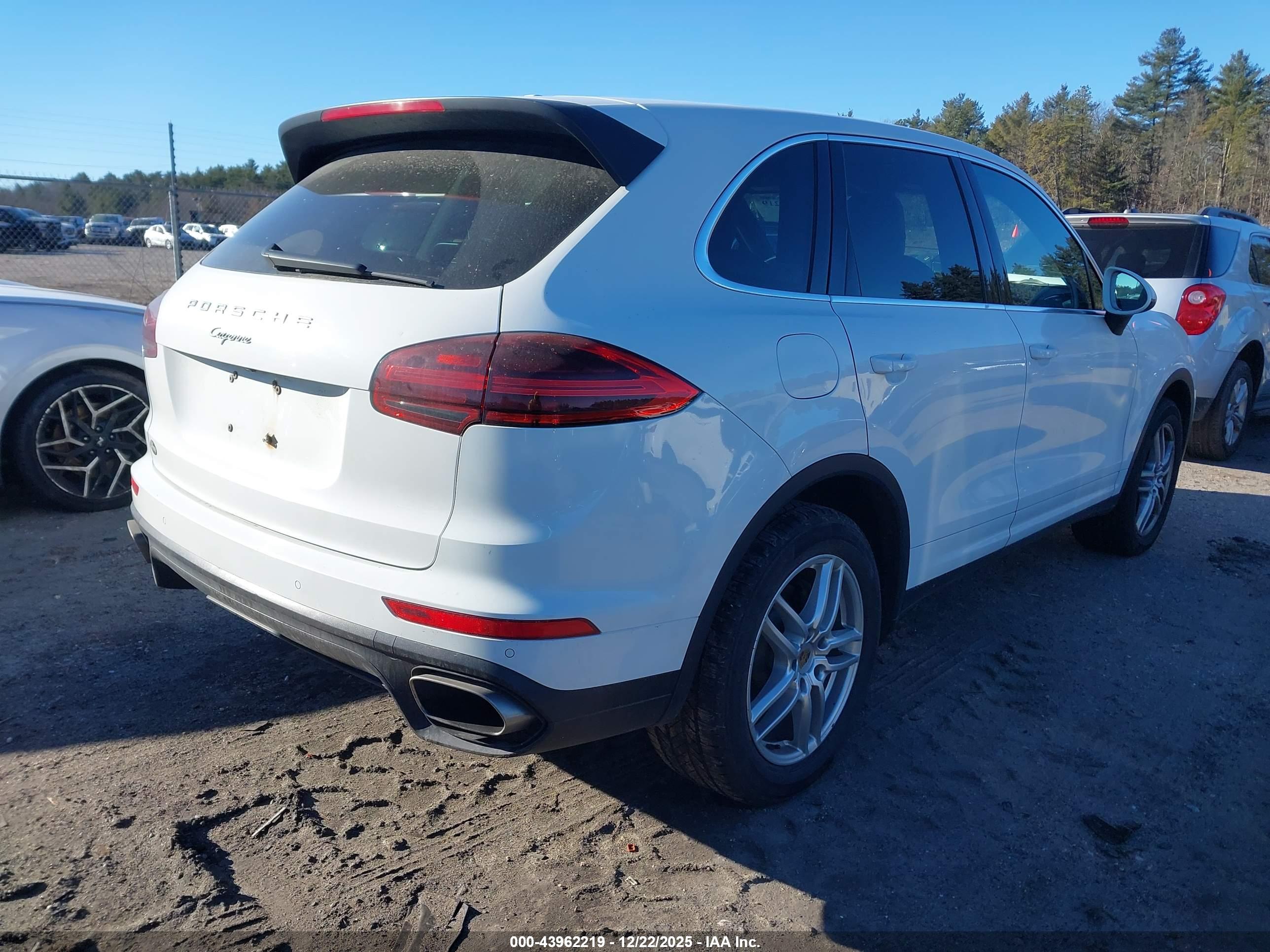 PORSCHE CAYENNE image 4
