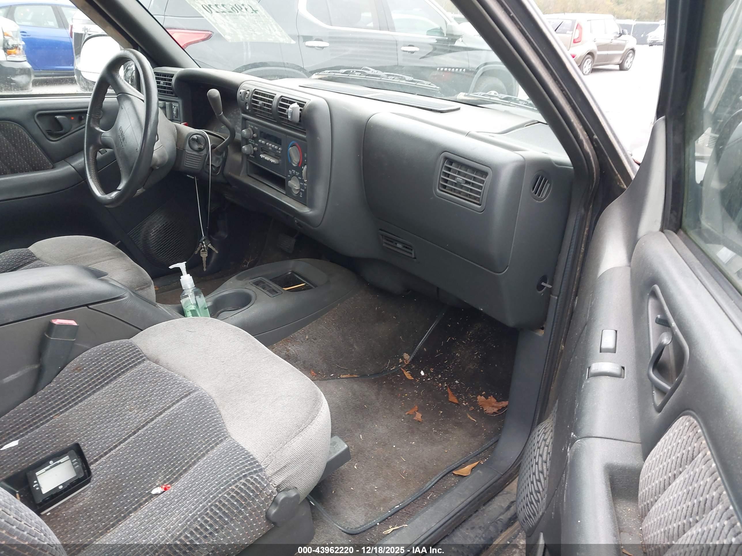 GMC JIMMY image 5
