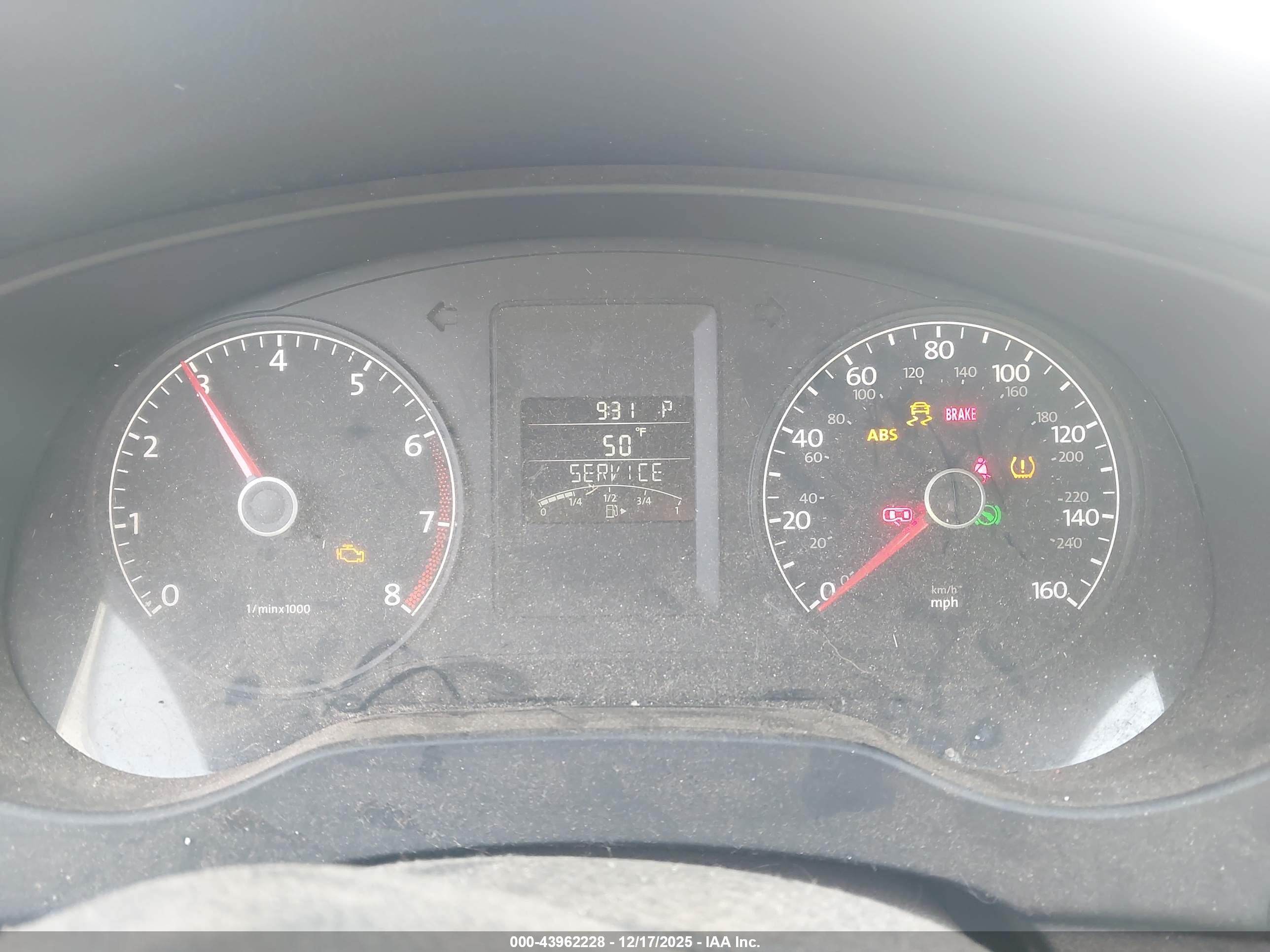 VOLKSWAGEN JETTA image 7