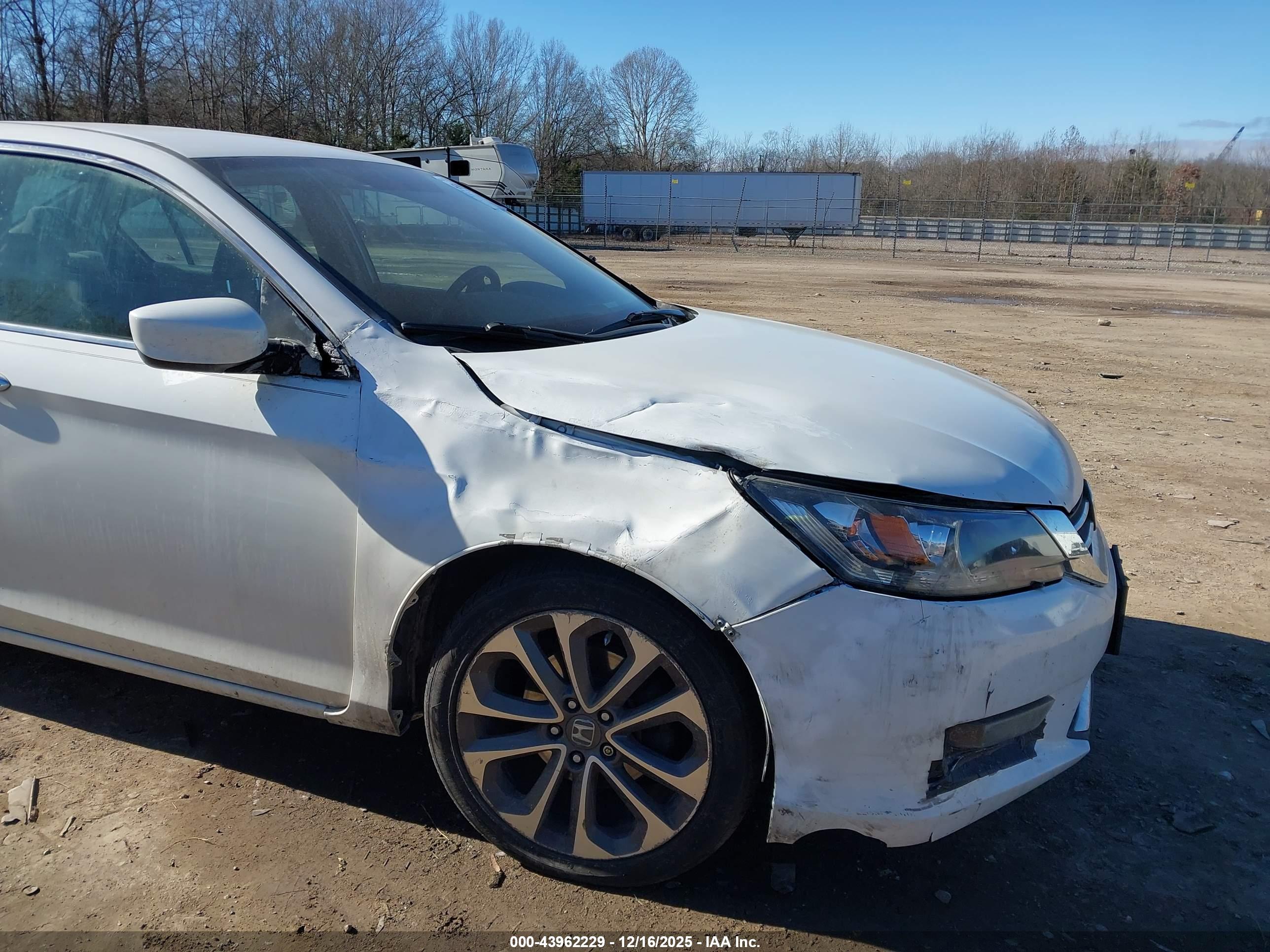HONDA ACCORD image 6