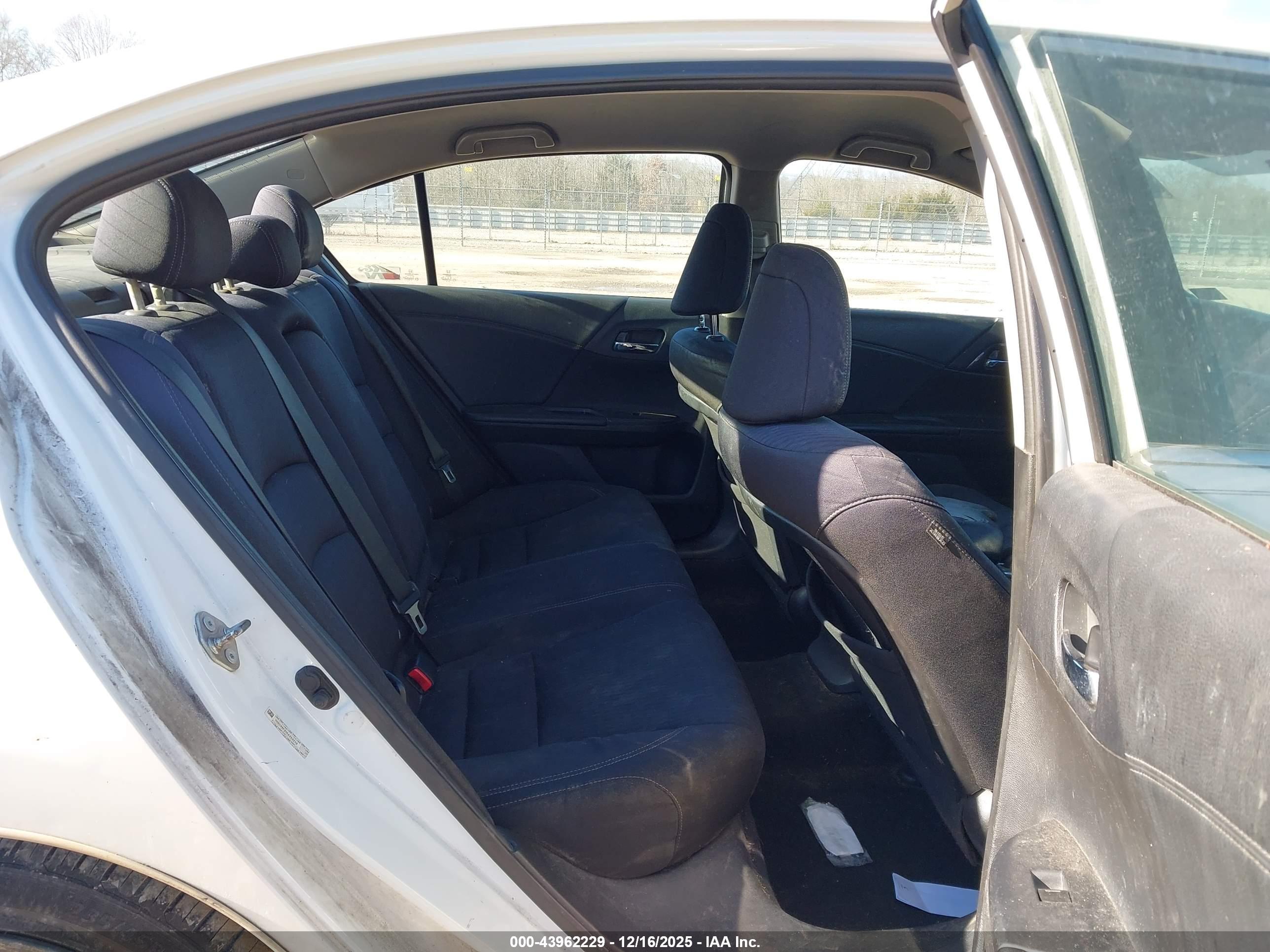 HONDA ACCORD image 8