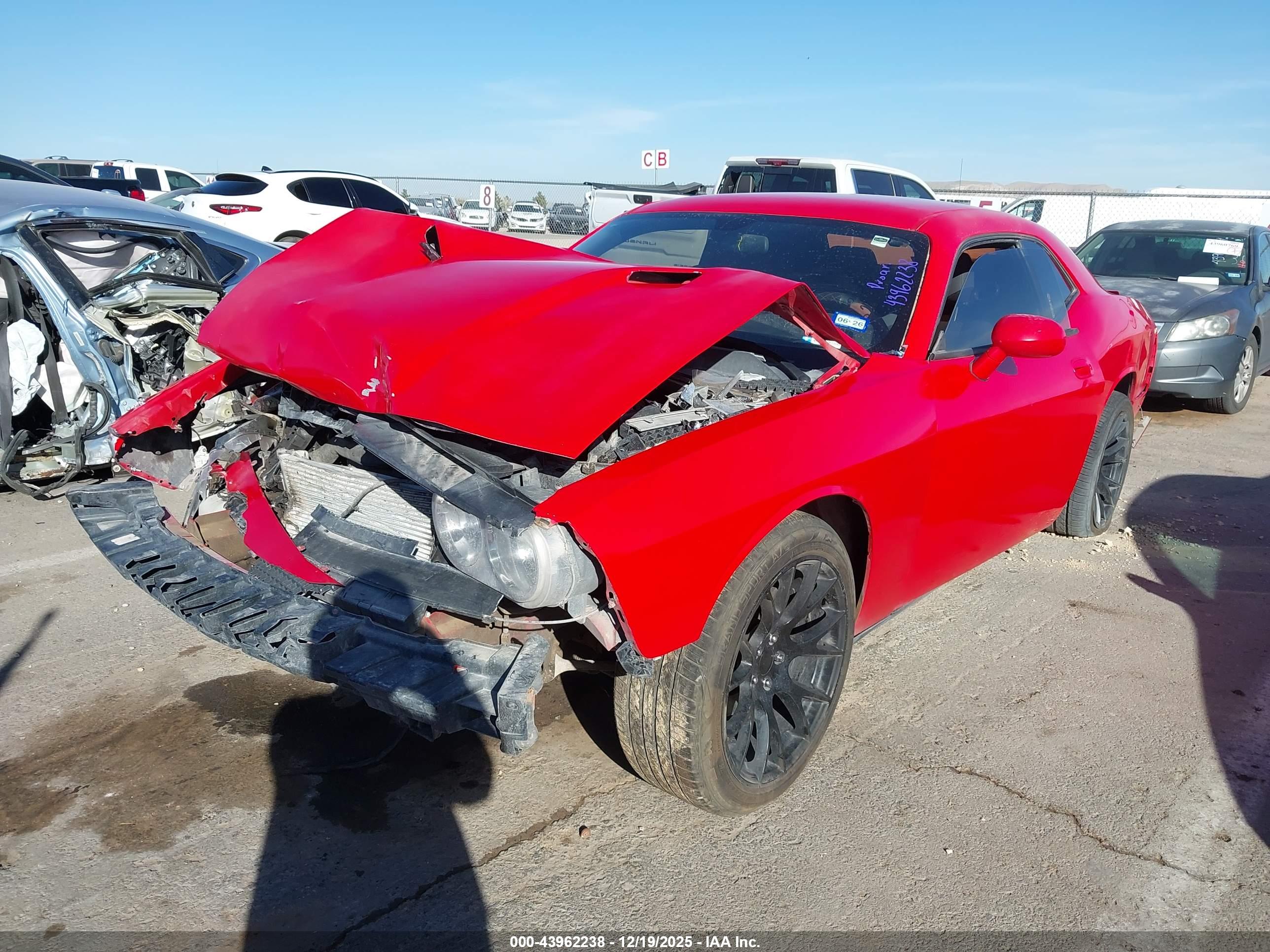 DODGE CHALLENGER image 2