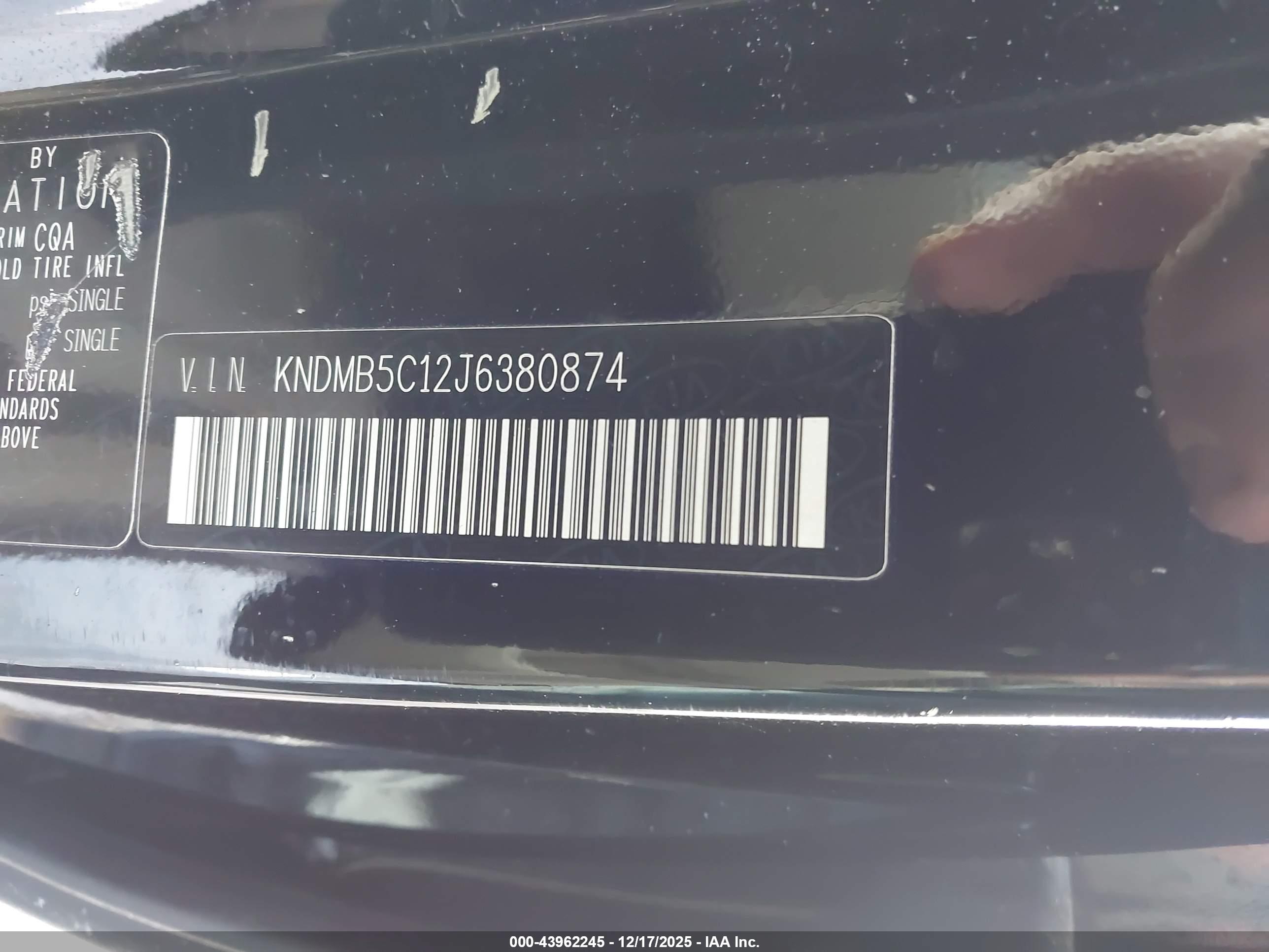 KIA SEDONA image 9
