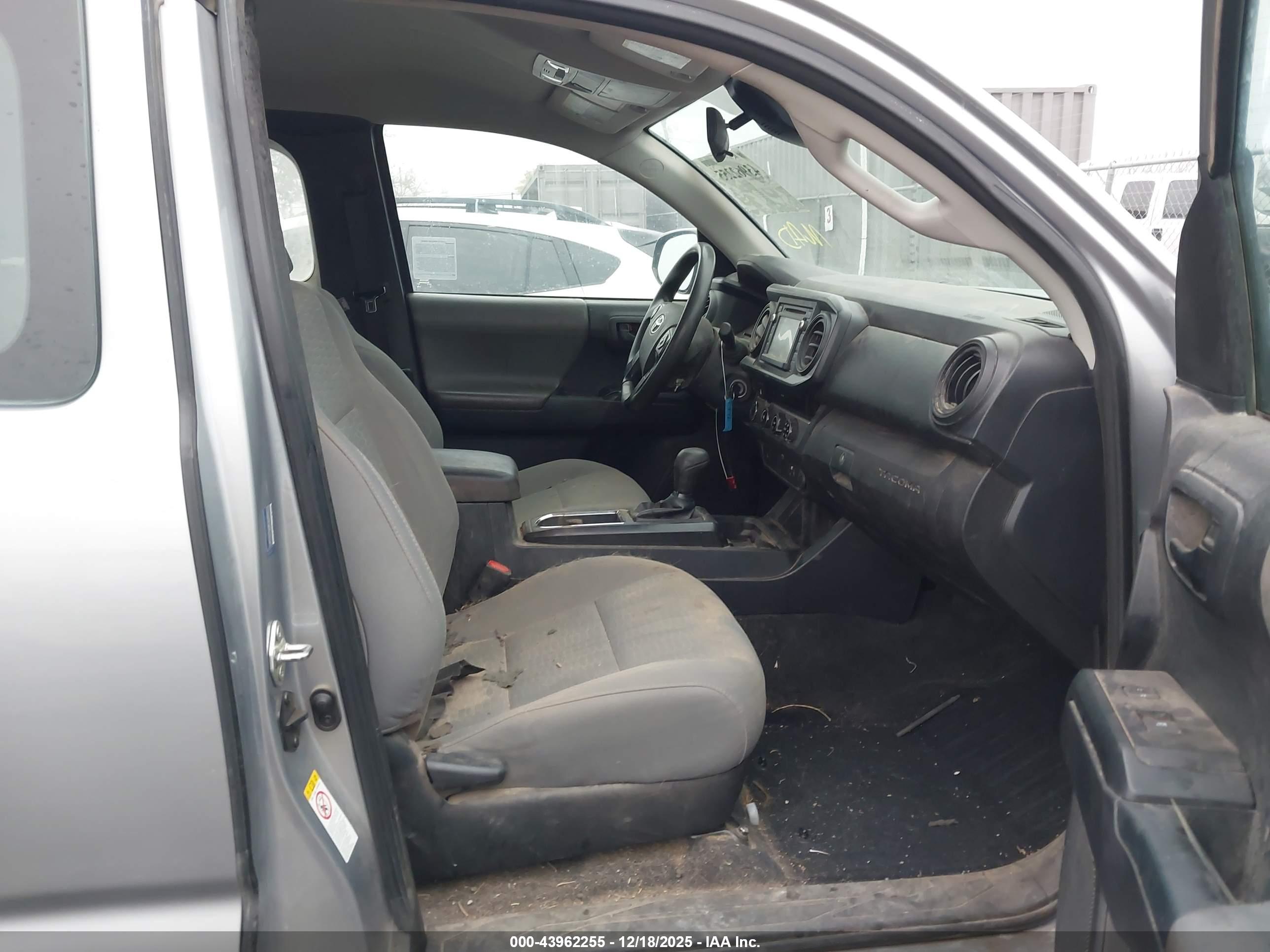 TOYOTA TACOMA image 5