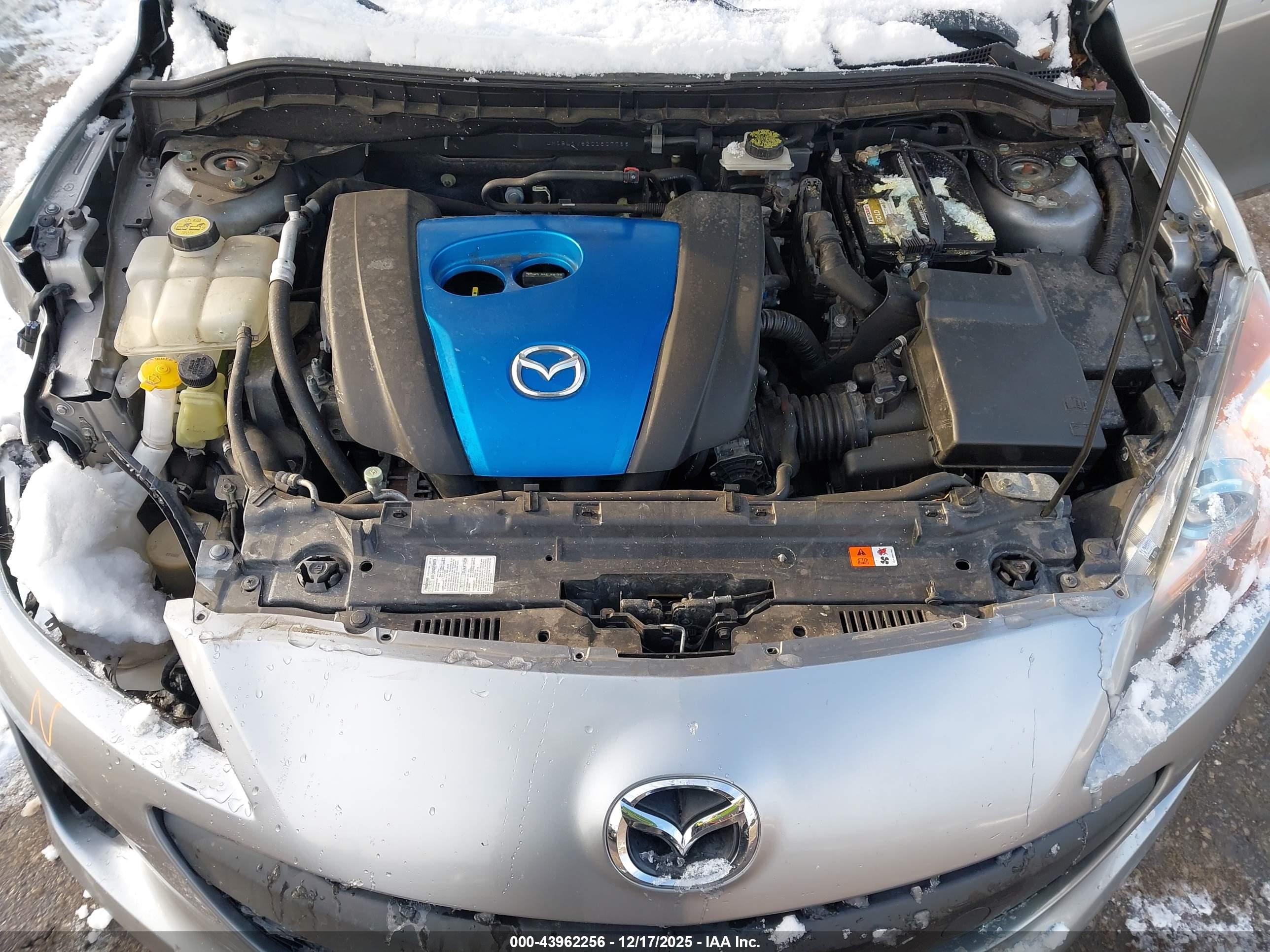 MAZDA MAZDA3 image 10