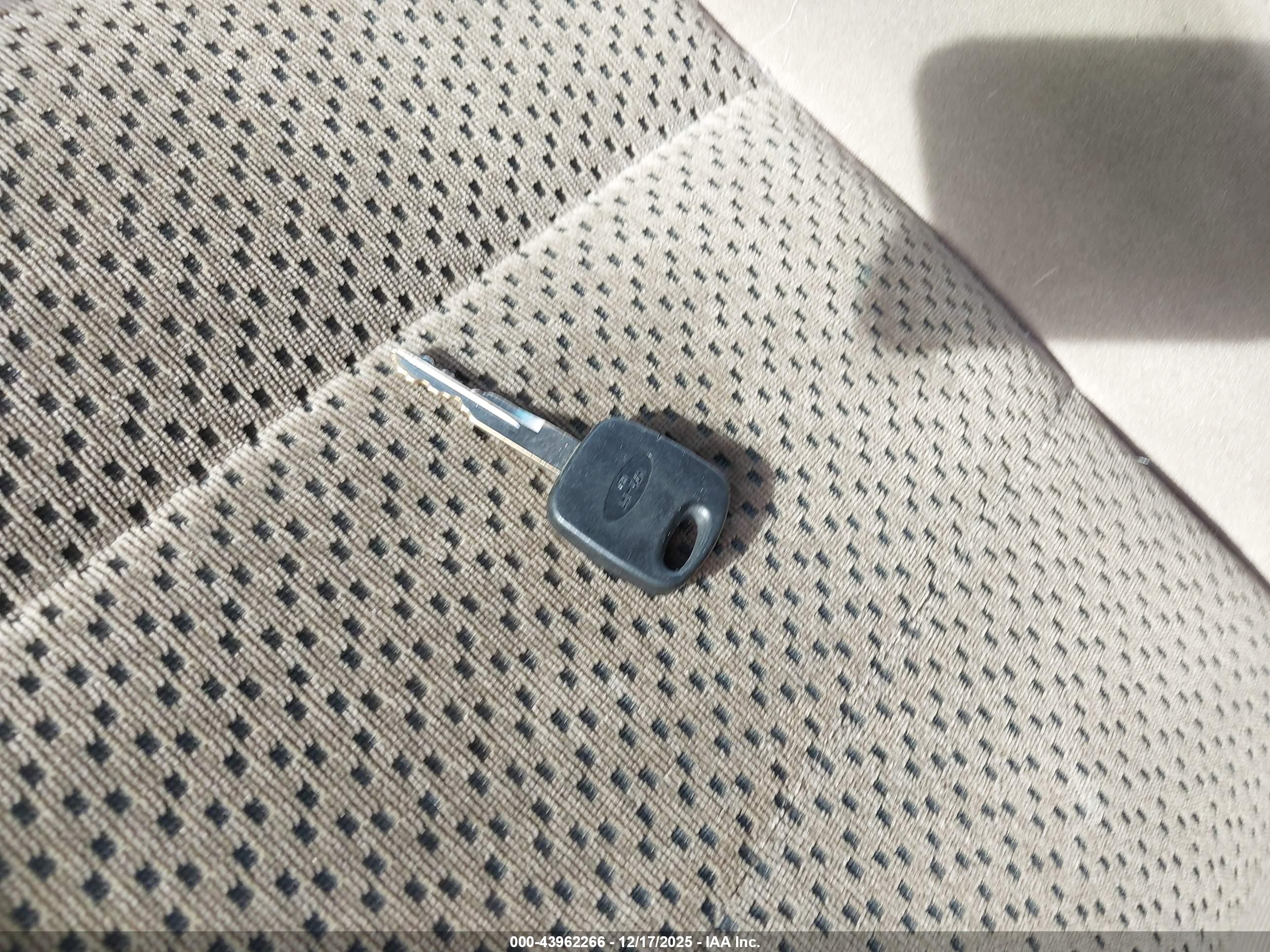 FORD F-150 image 11
