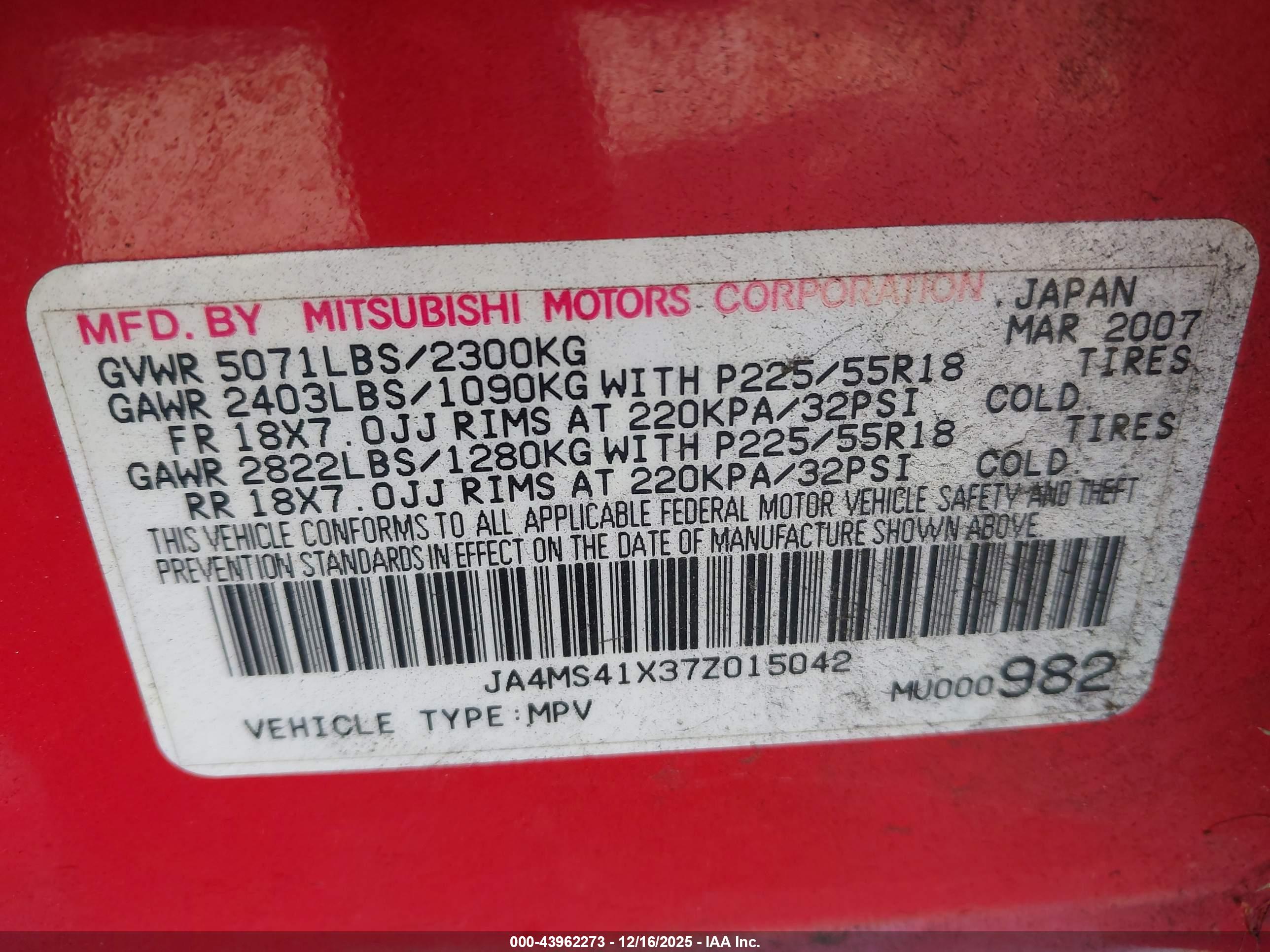 MITSUBISHI OUTLANDER image 9