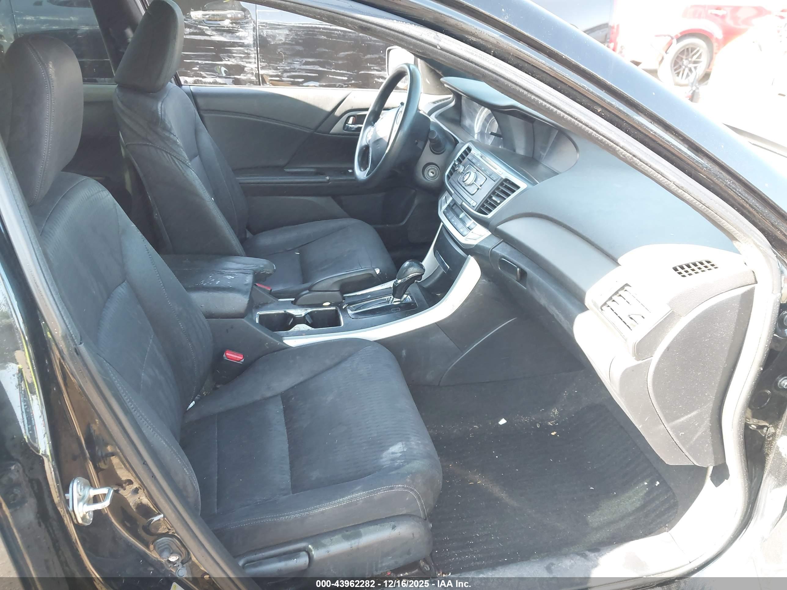 HONDA ACCORD image 5