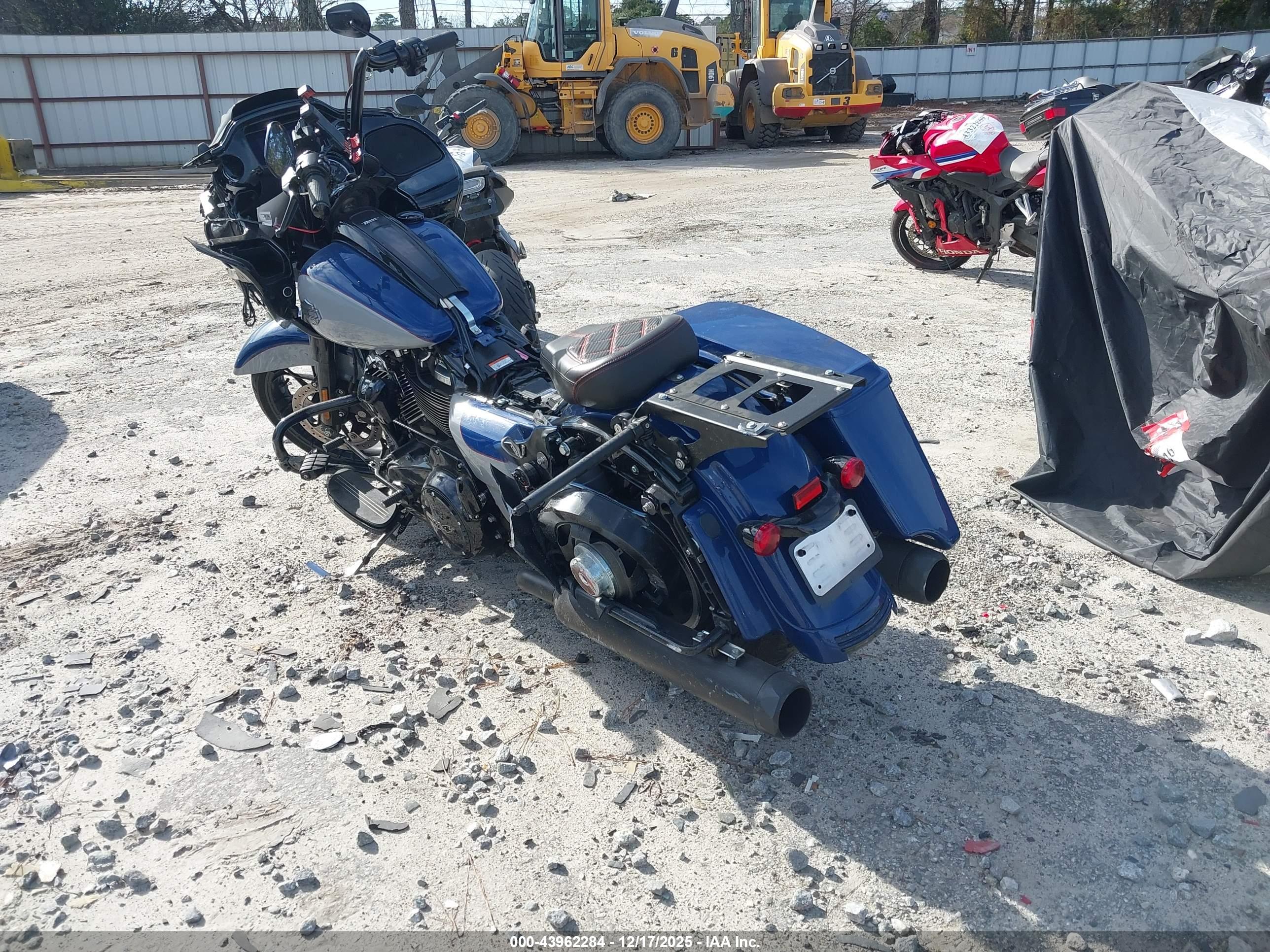 HARLEY-DAVIDSON FLTRXS image 3