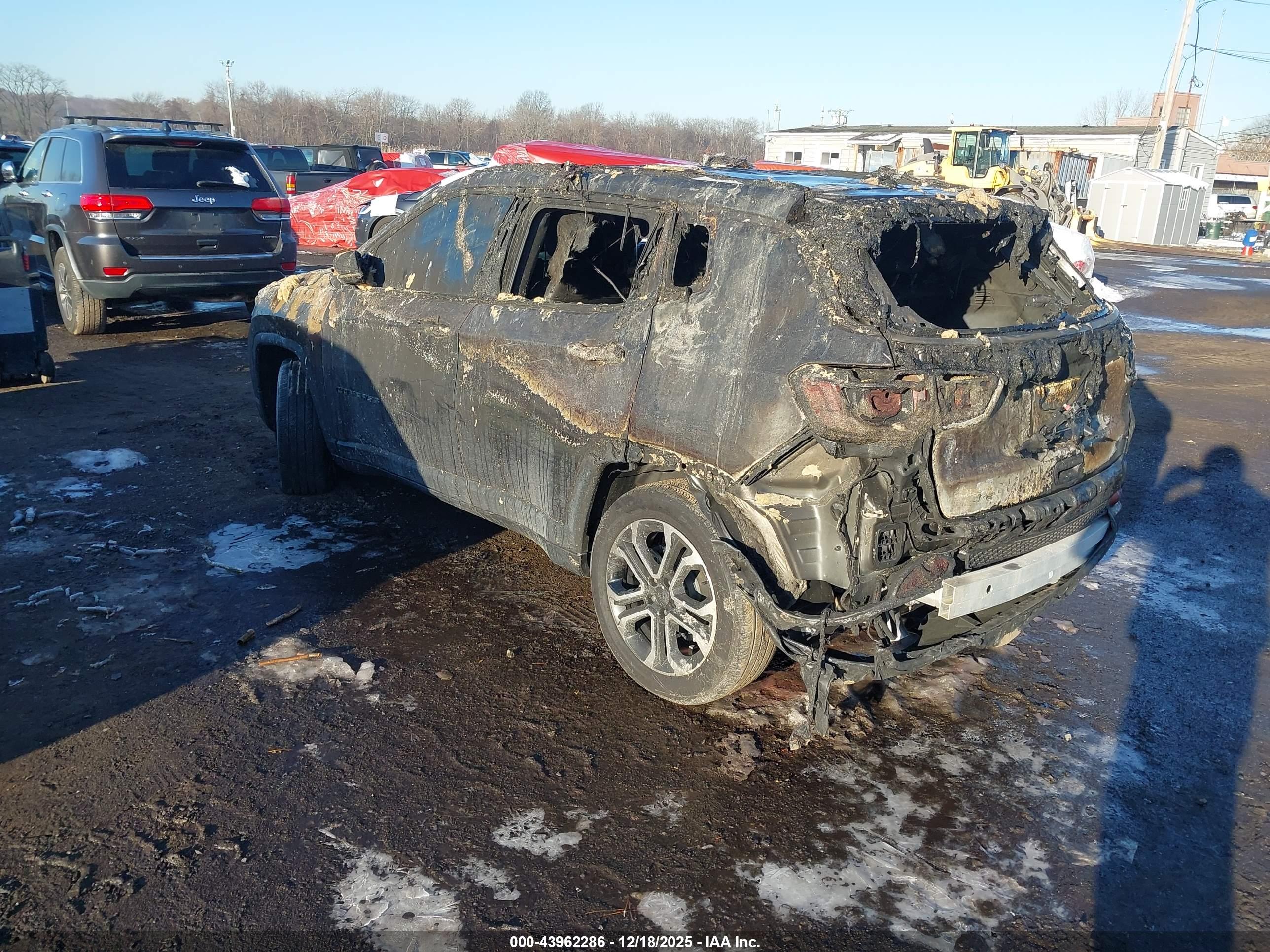 JEEP COMPASS image 3