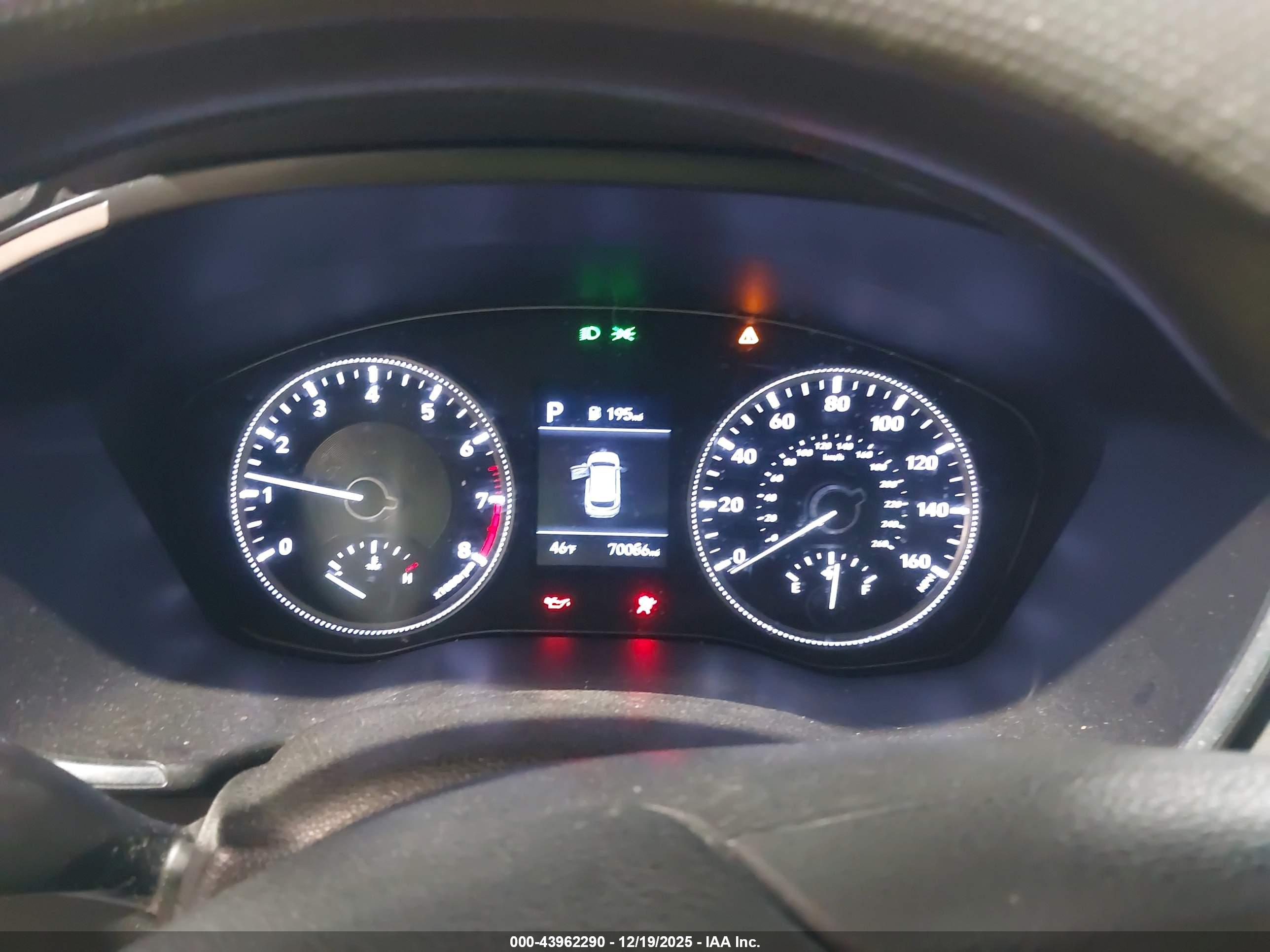 HYUNDAI SANTA image 7