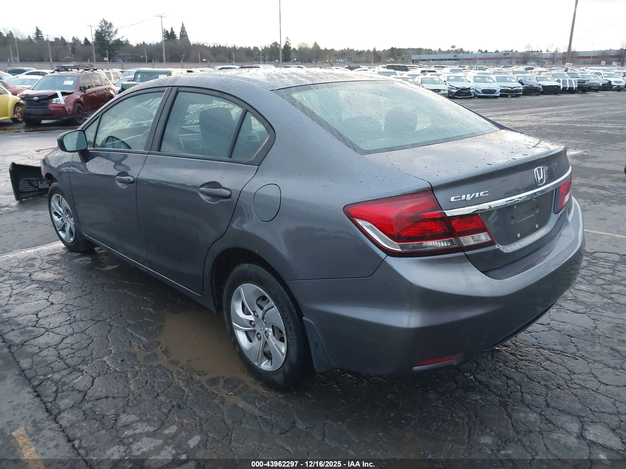 HONDA CIVIC image 3