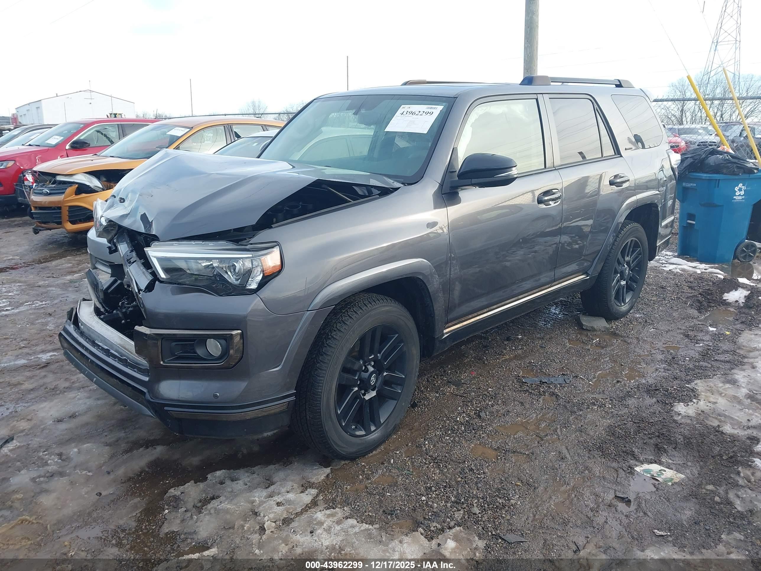 TOYOTA 4RUNNER image 2