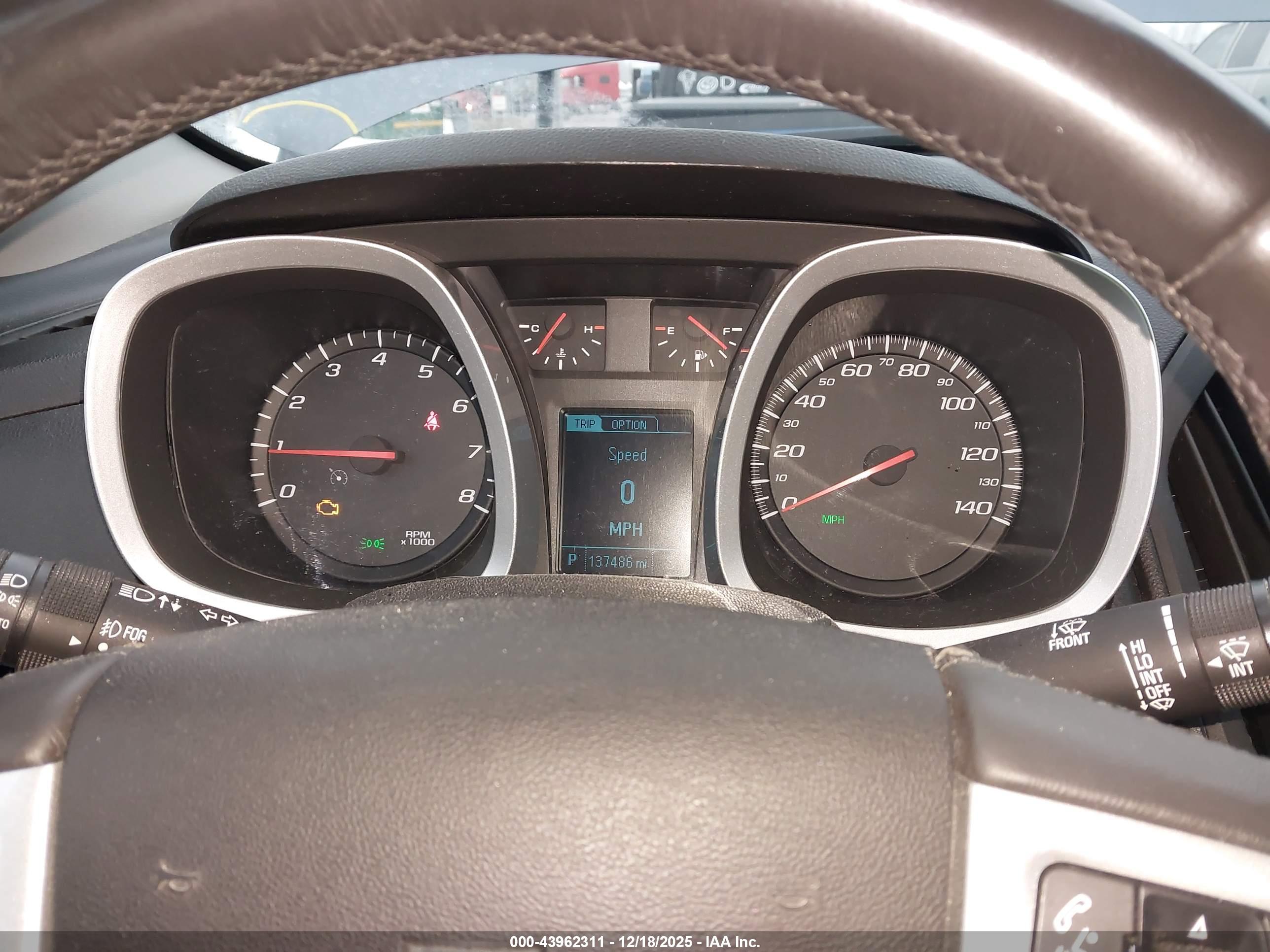 CHEVROLET EQUINOX image 7