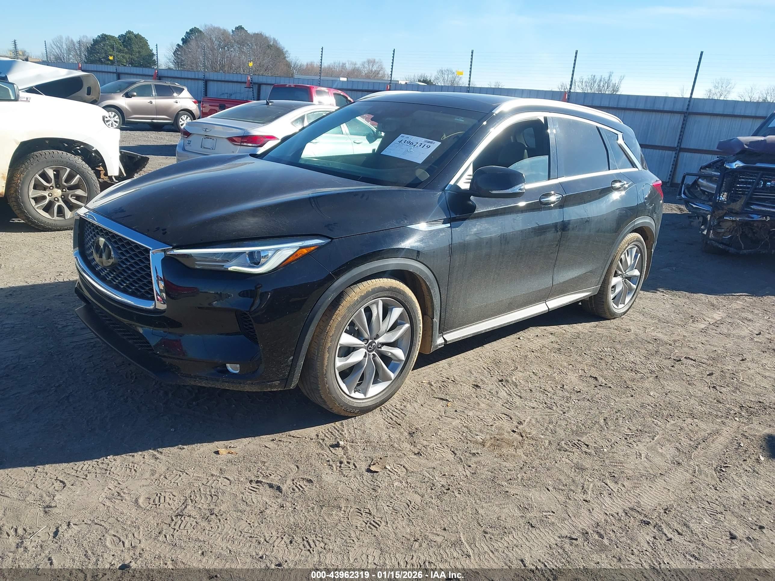 INFINITI QX50 image 2