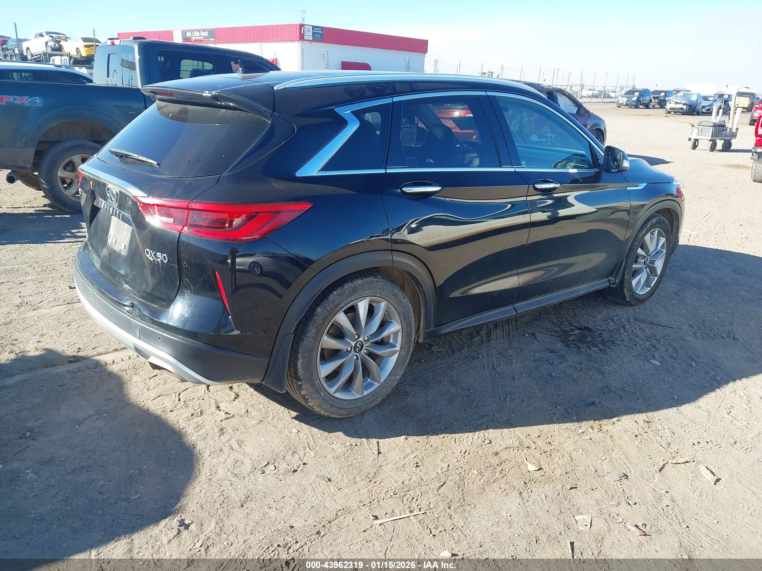 INFINITI QX50 image 4