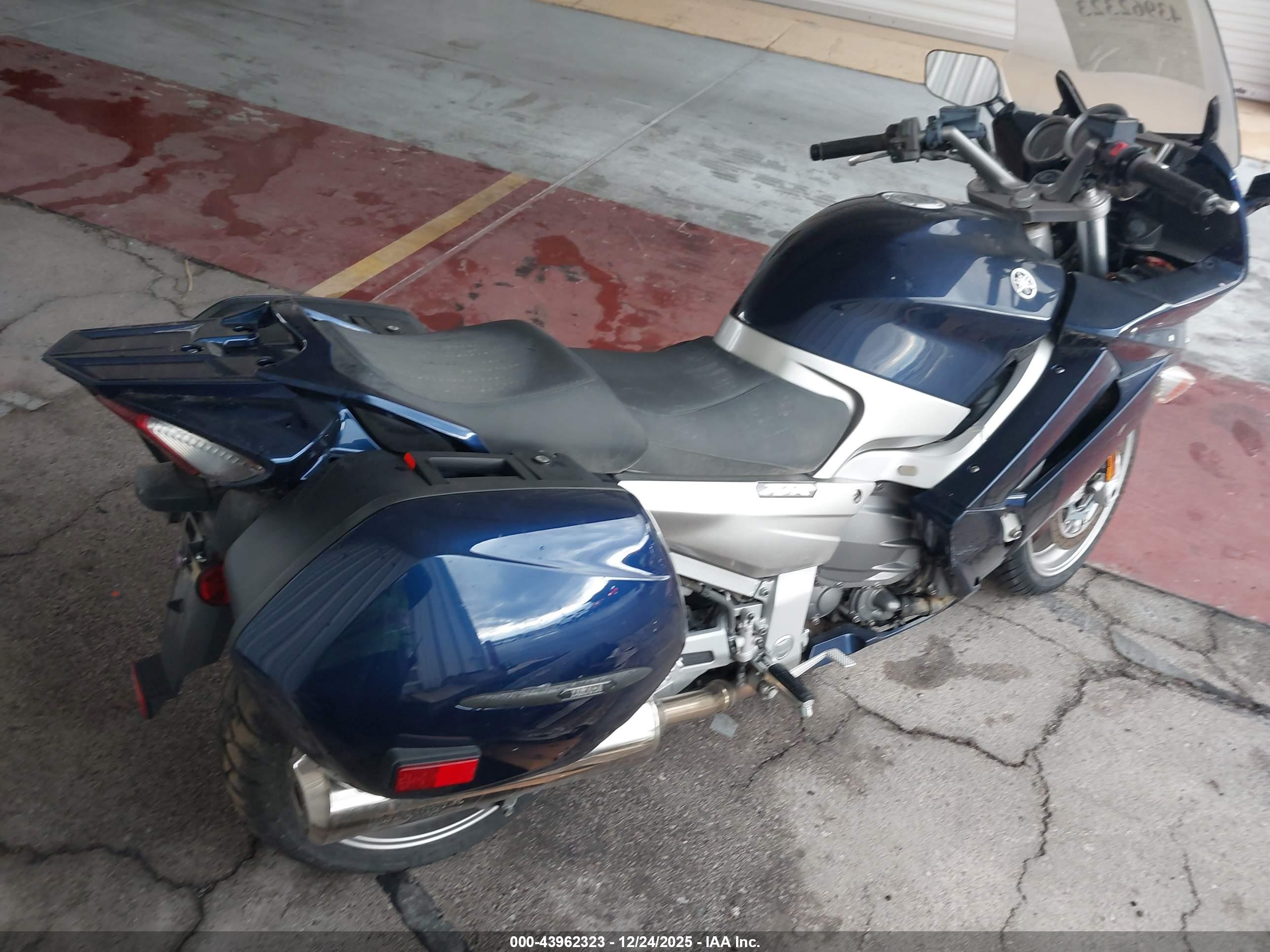 YAMAHA FJR1300 image 4