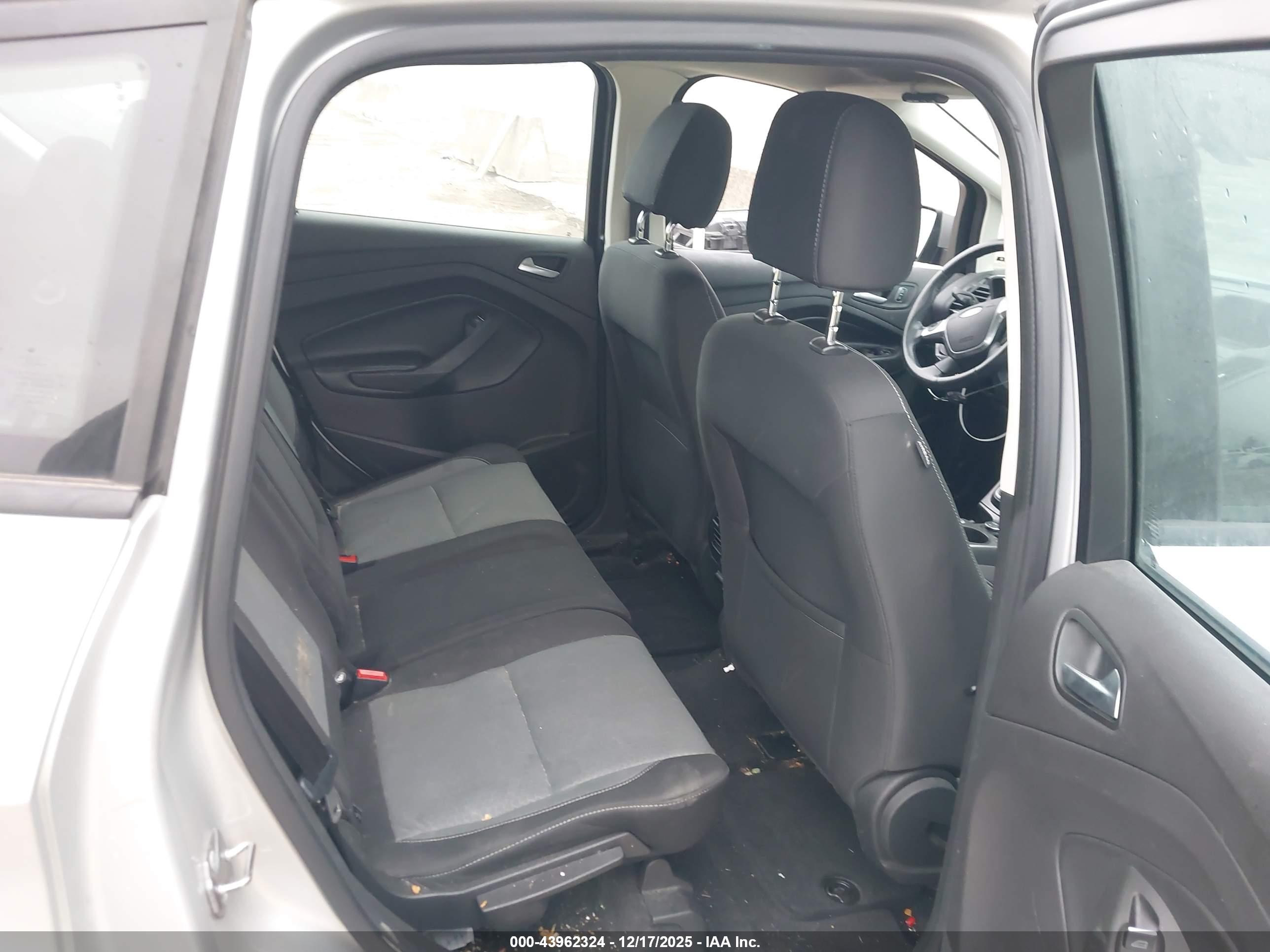FORD C-MAX image 8